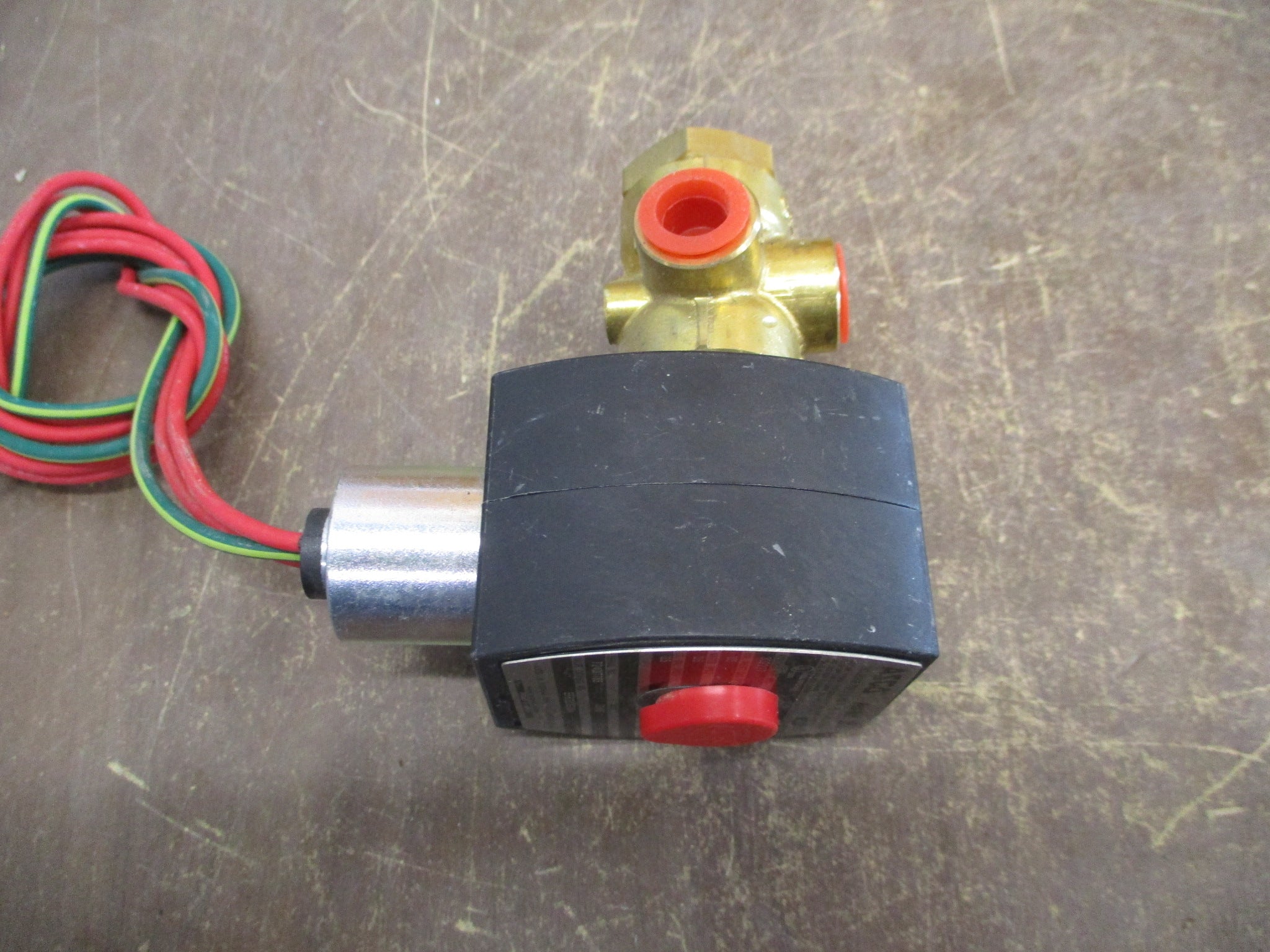 Asco Red-Hat II Solenoid Valve EF8320G184 115PSI Used