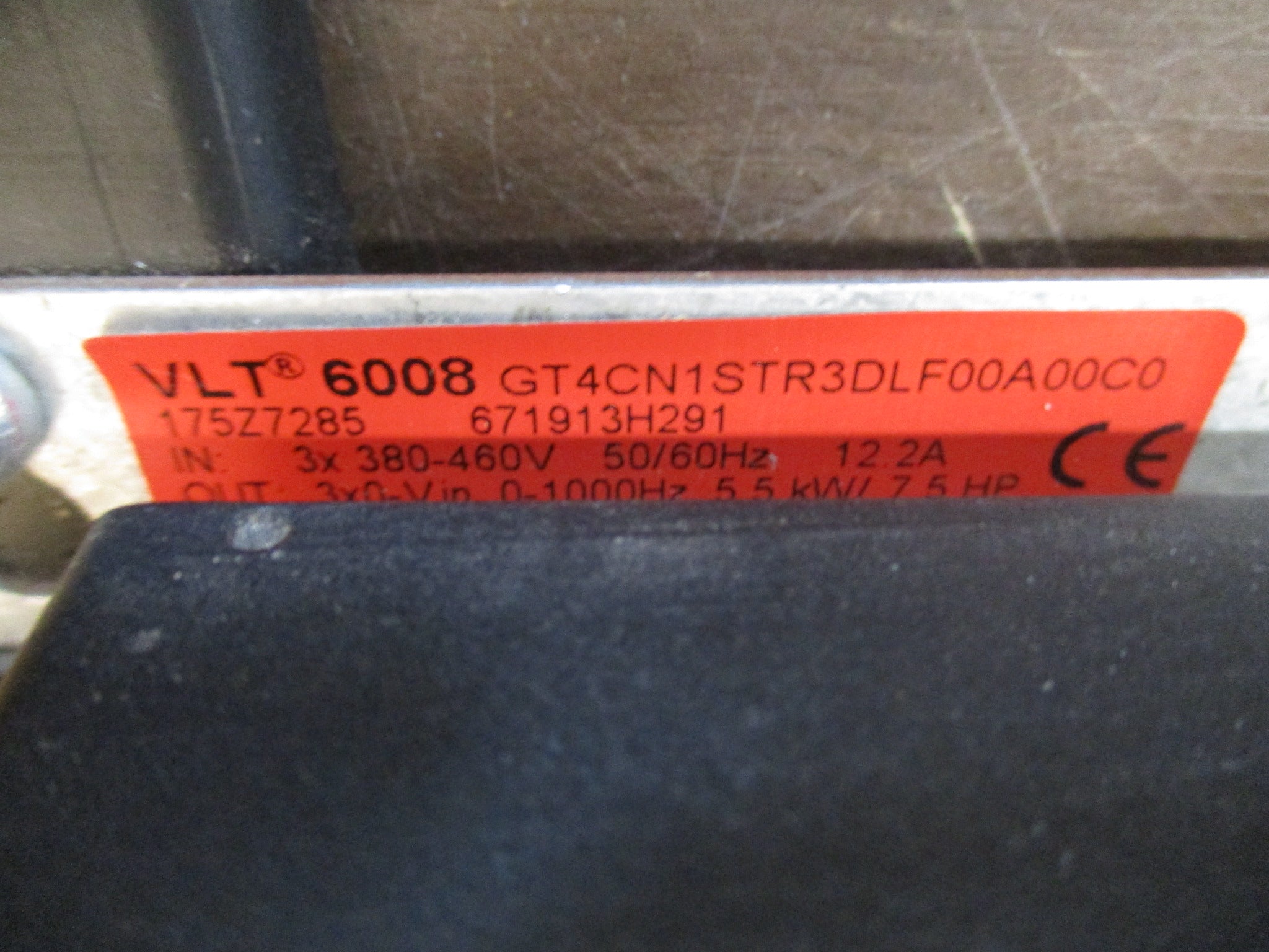 Danfoss VLT 6008 AC Drive 175Z7285 7.5HP 3Ph w/ Disconnect Used