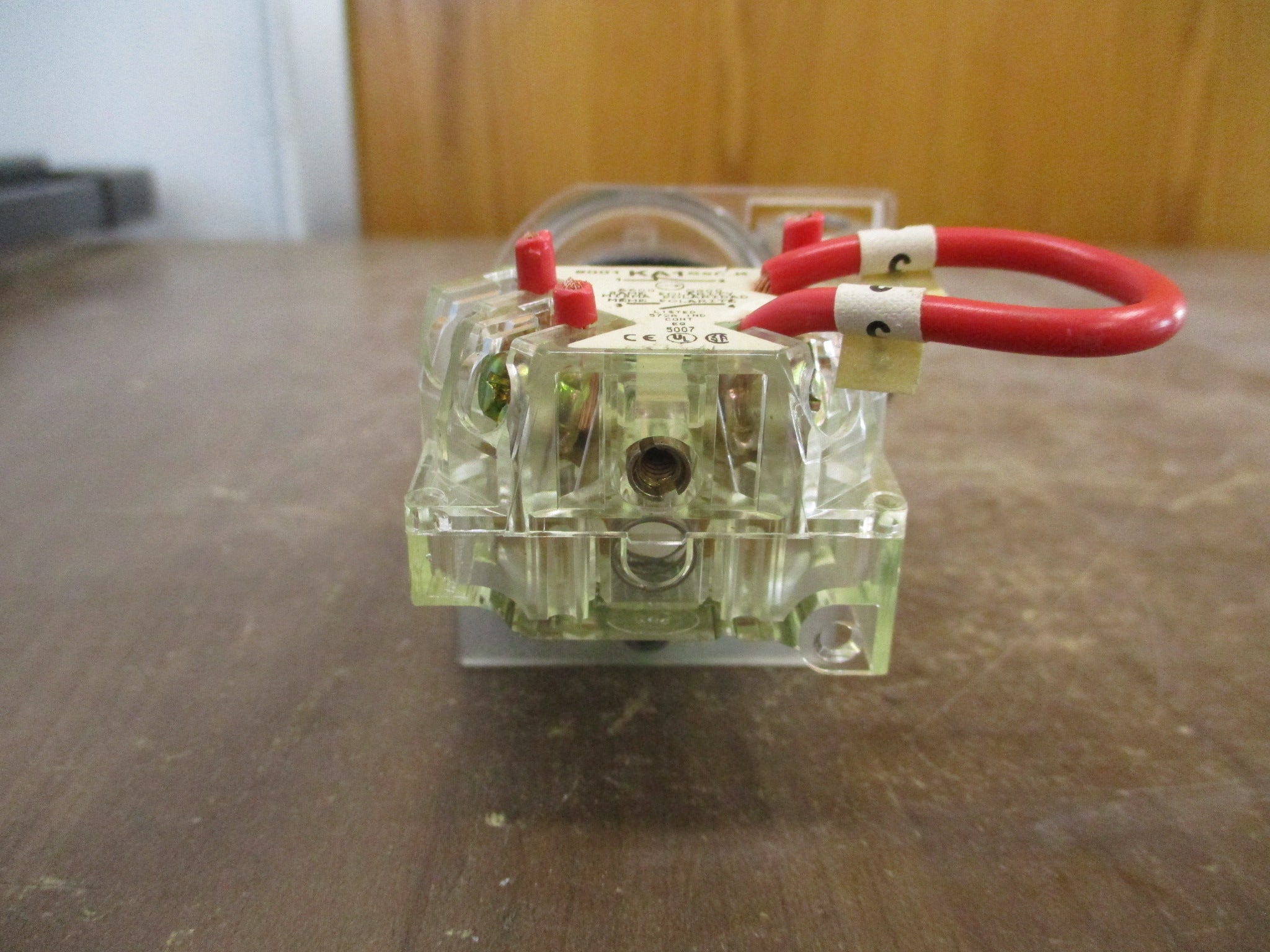 Square D Selector Switch 9001 KA1 Ser. K Hand-Off-Auto w/ Cover Used