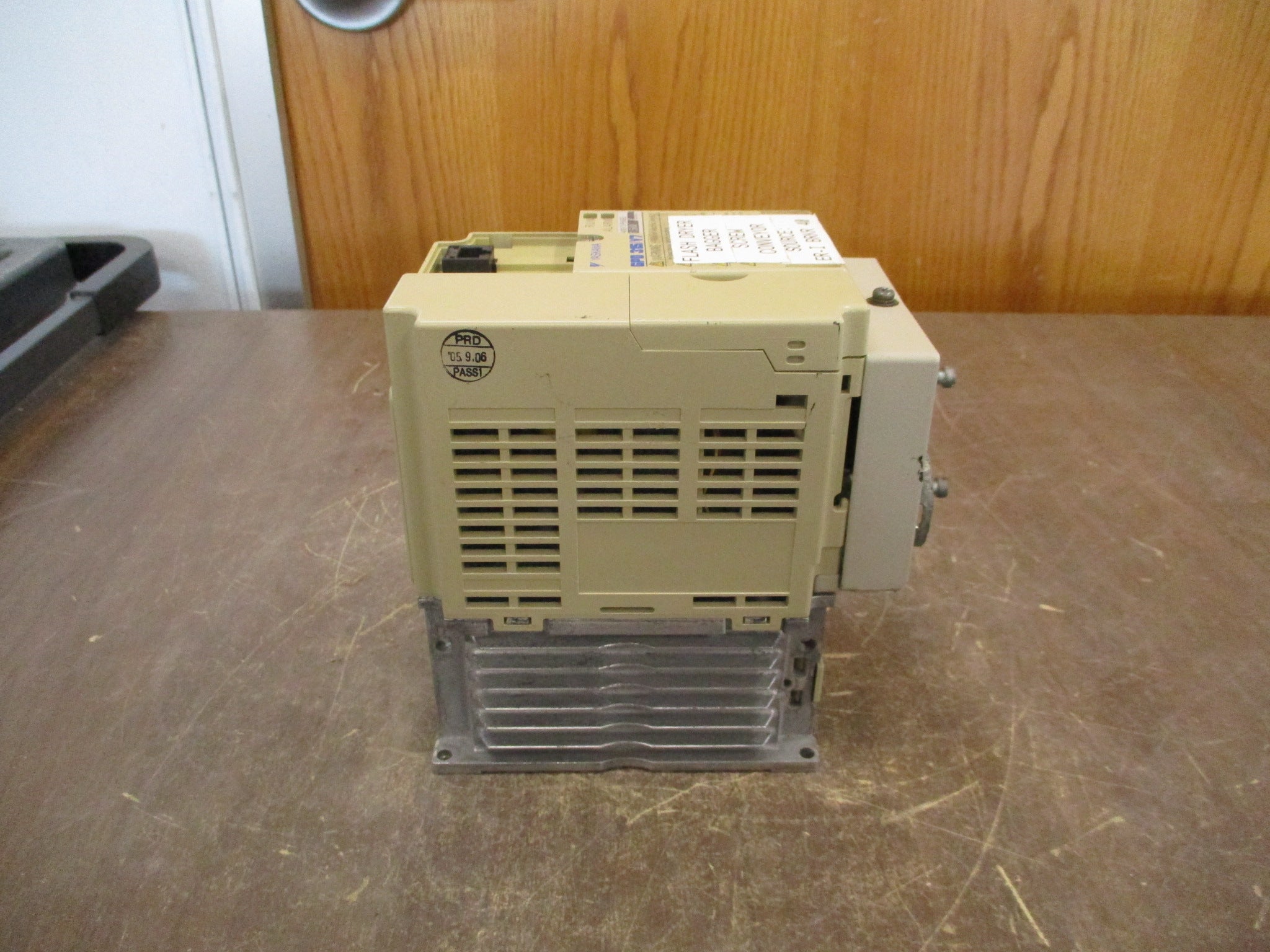 Yaskawa GPD 315/V7 AC Drive CIMR-V7AM41P5 2HP 3Ph Used