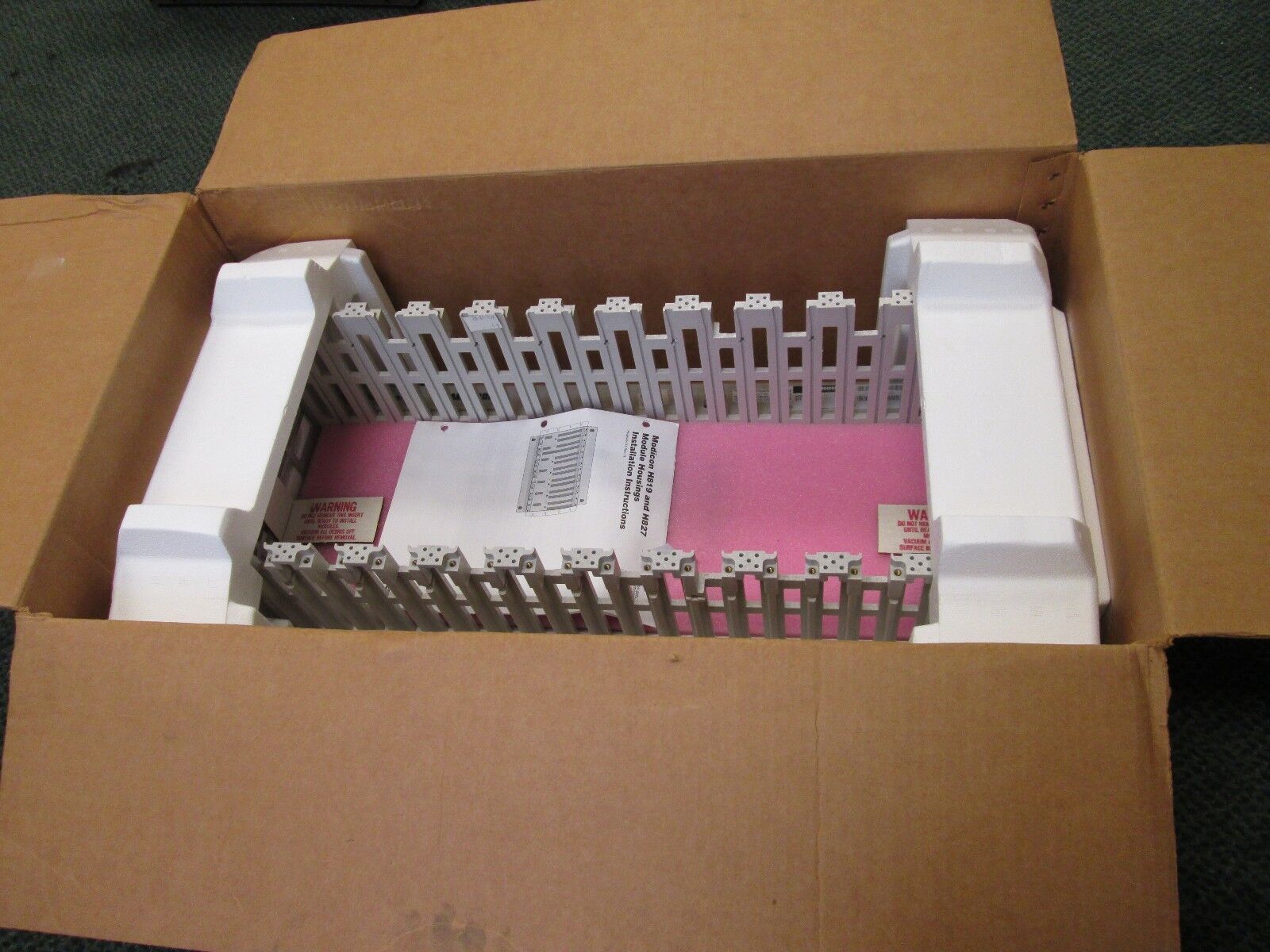 Modicon PLC Rack AS-H827-209