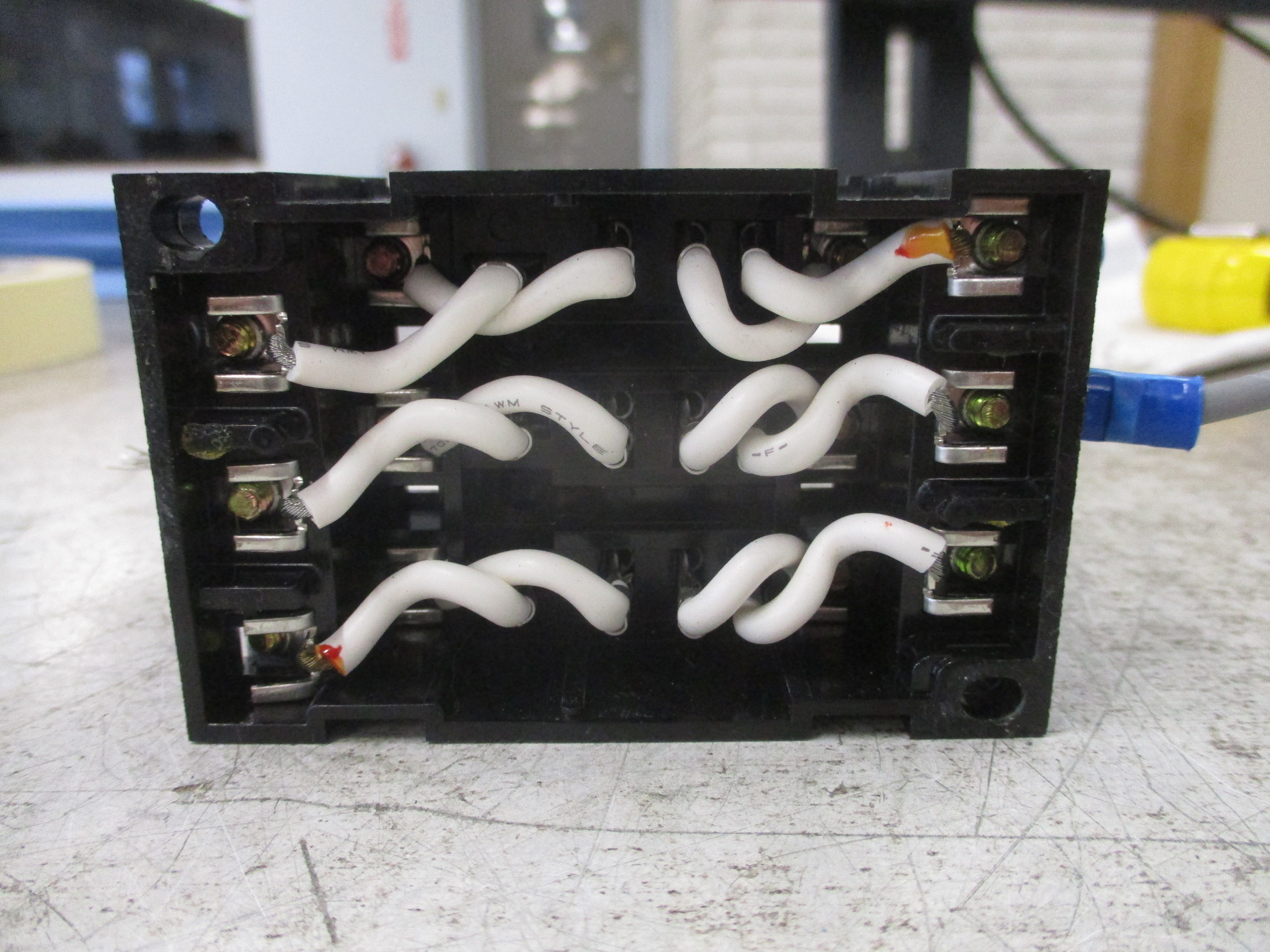 NAiS Relay HG3-DC24V 24VDC Coil W/Base *No Bottom* Used