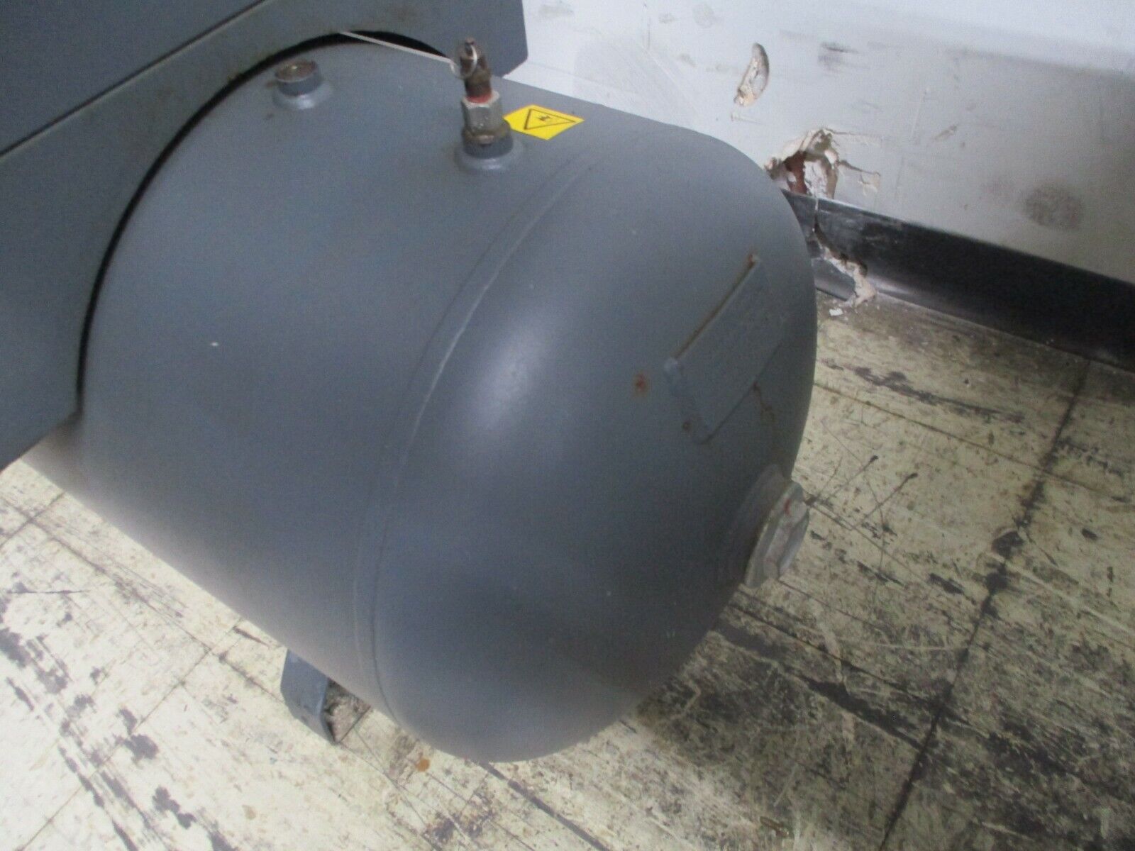 Atlas Copco GX2 P Rotary Screw Air Compressor 8152101229 3HP 460V 60Hz 3Ph Used