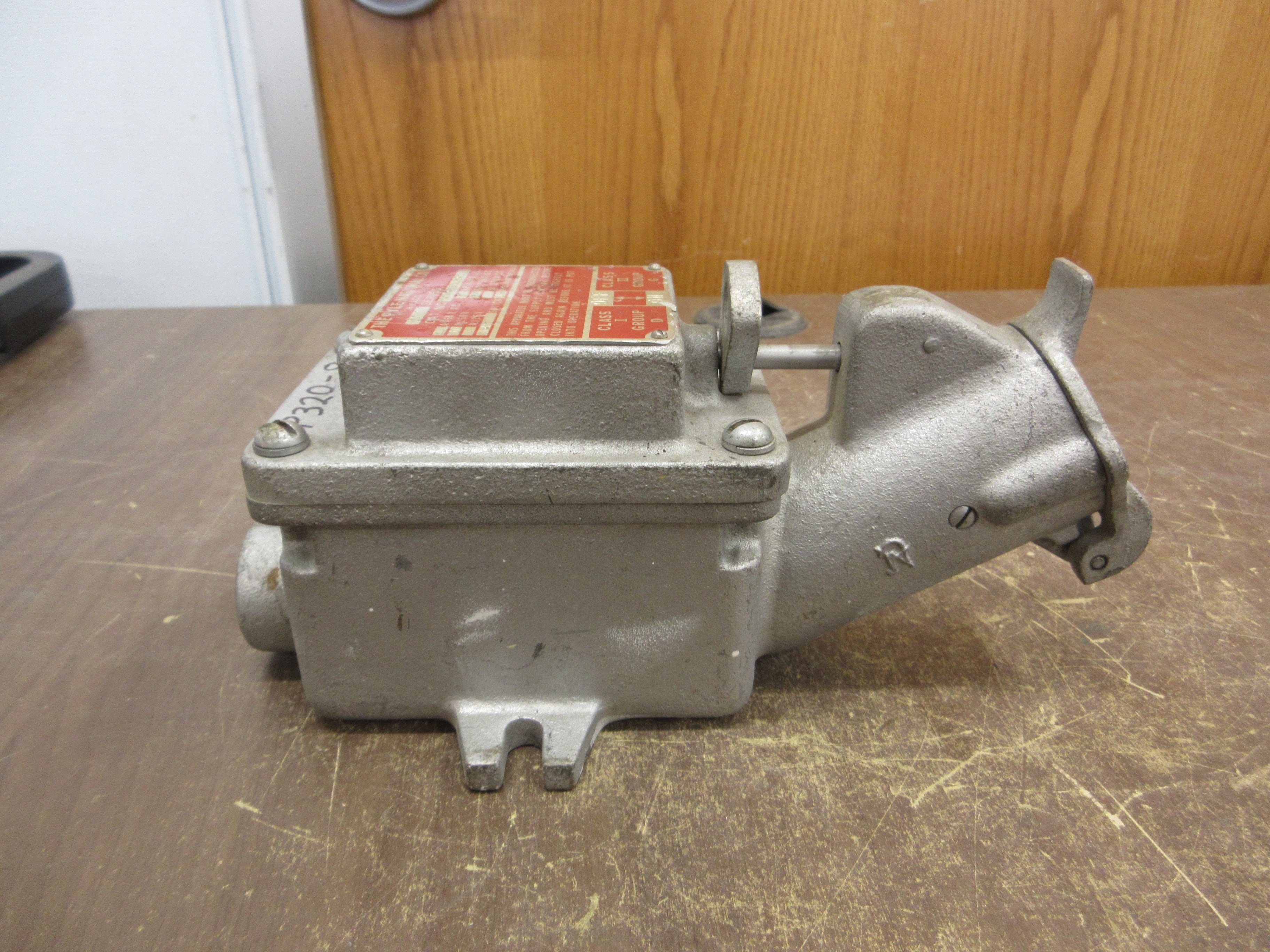 Pyle-National Explosion-Proof Receptacle YXA-23032-G 20A/30A 600V/250V 4P Used