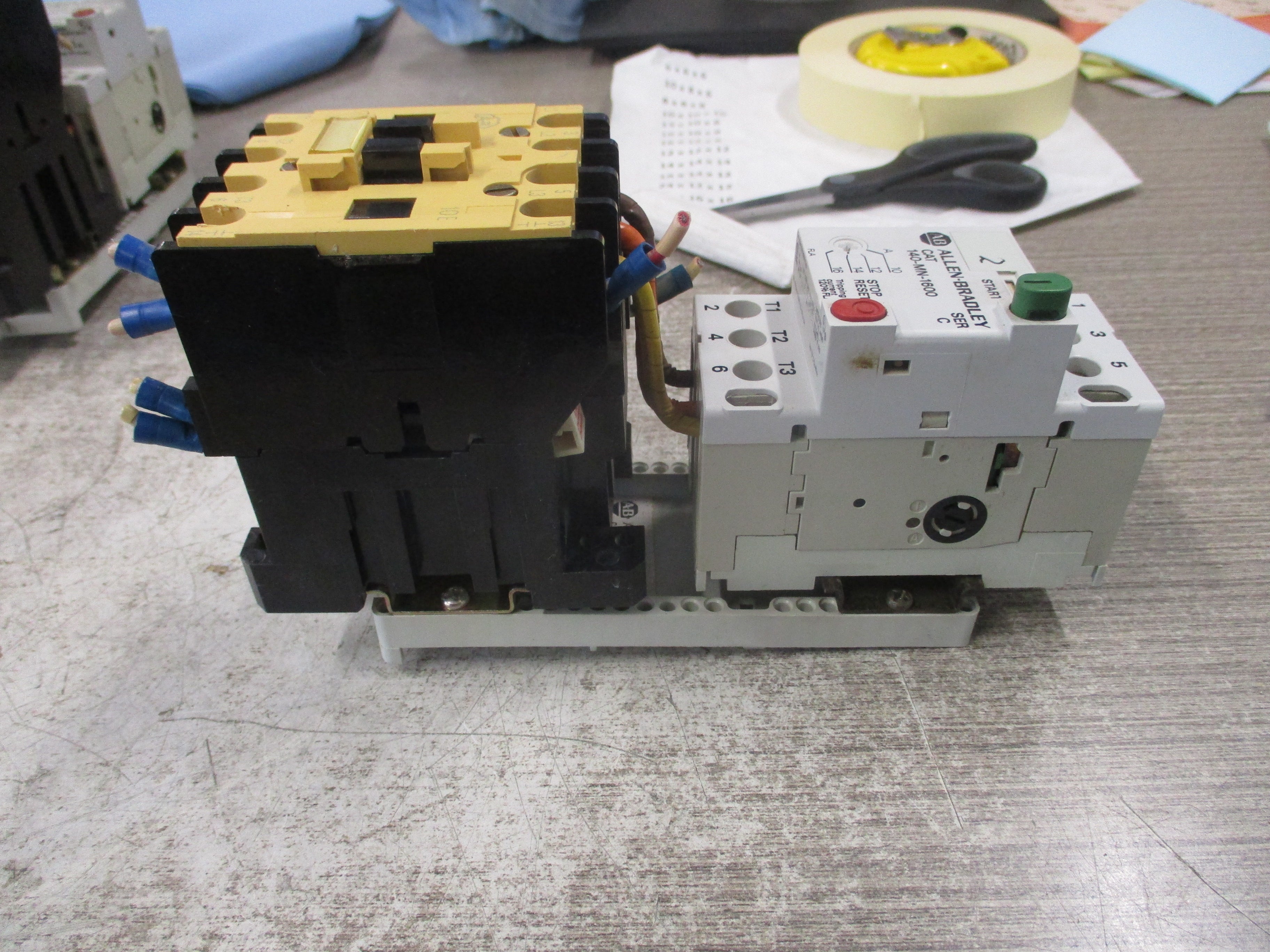 Allen-Bradley Starter 100-A18ND3/140-MN-1600 120V Coil Trip: 10-16A W/Mount Used