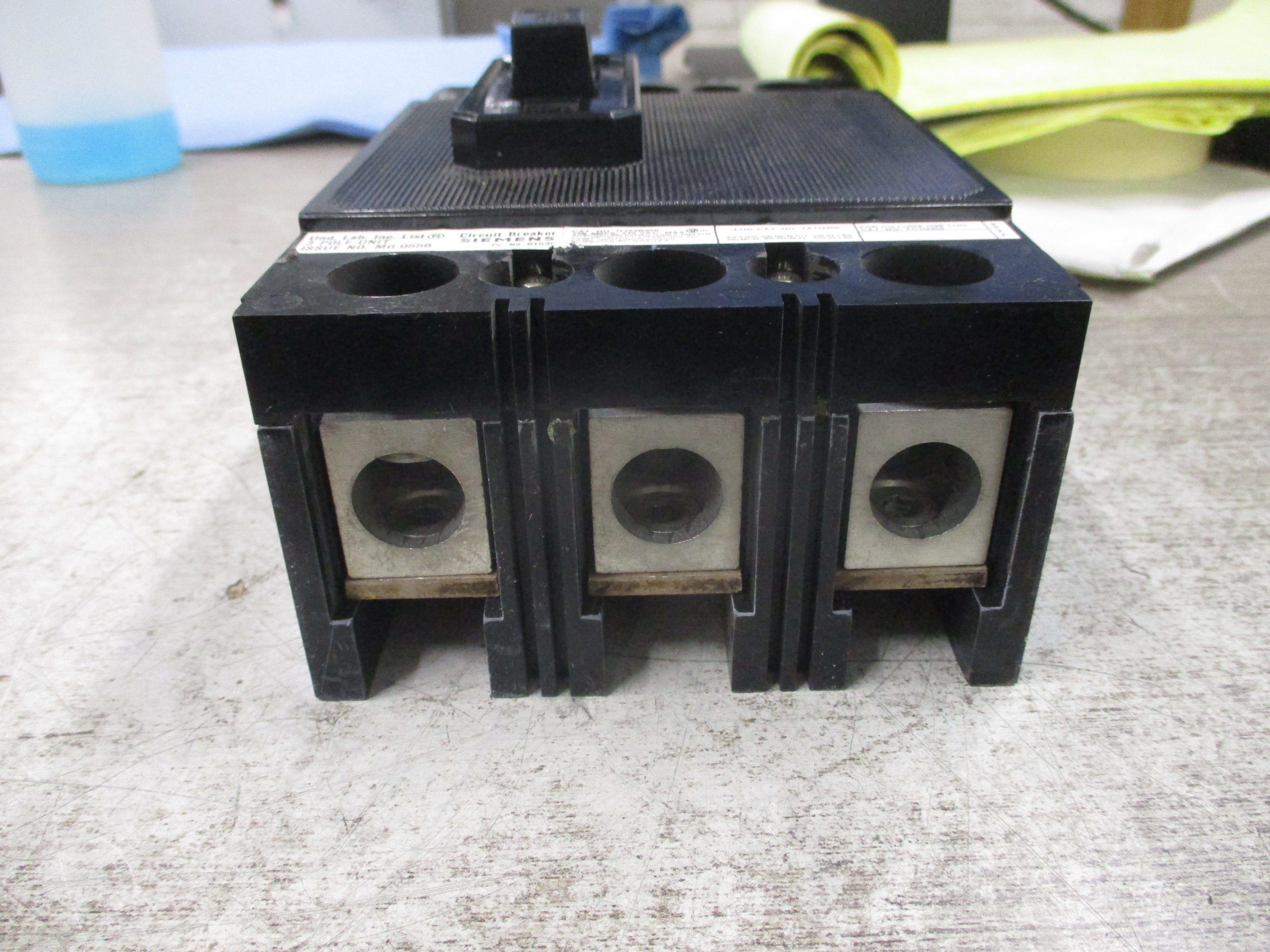 Allen-Bradley Overload Relay 815-DOV16 Ser. K 3P 600V *Broken Mount* Used