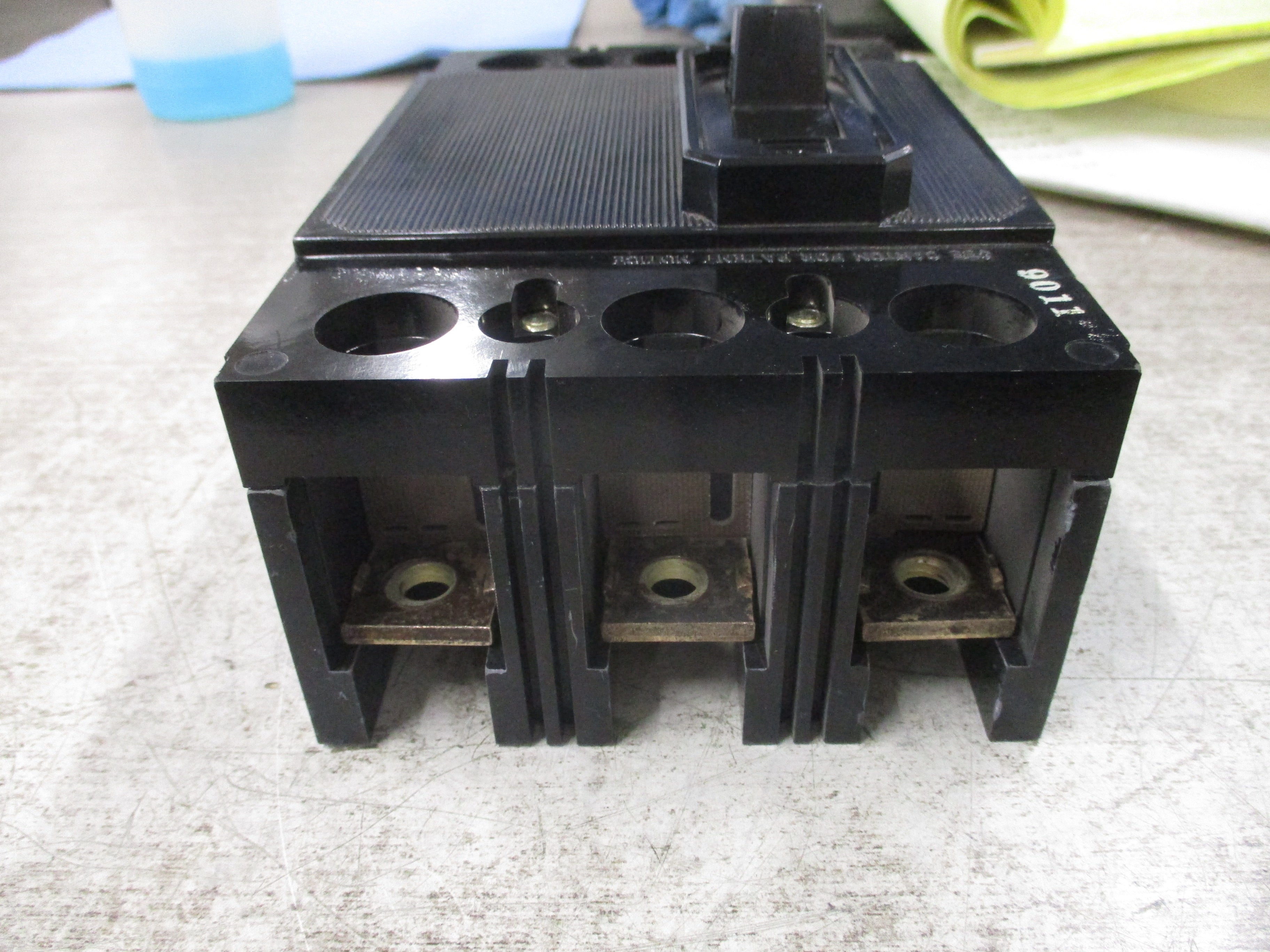 Allen-Bradley Overload Relay 815-DOV16 Ser. K 3P 600V *Broken Mount* Used