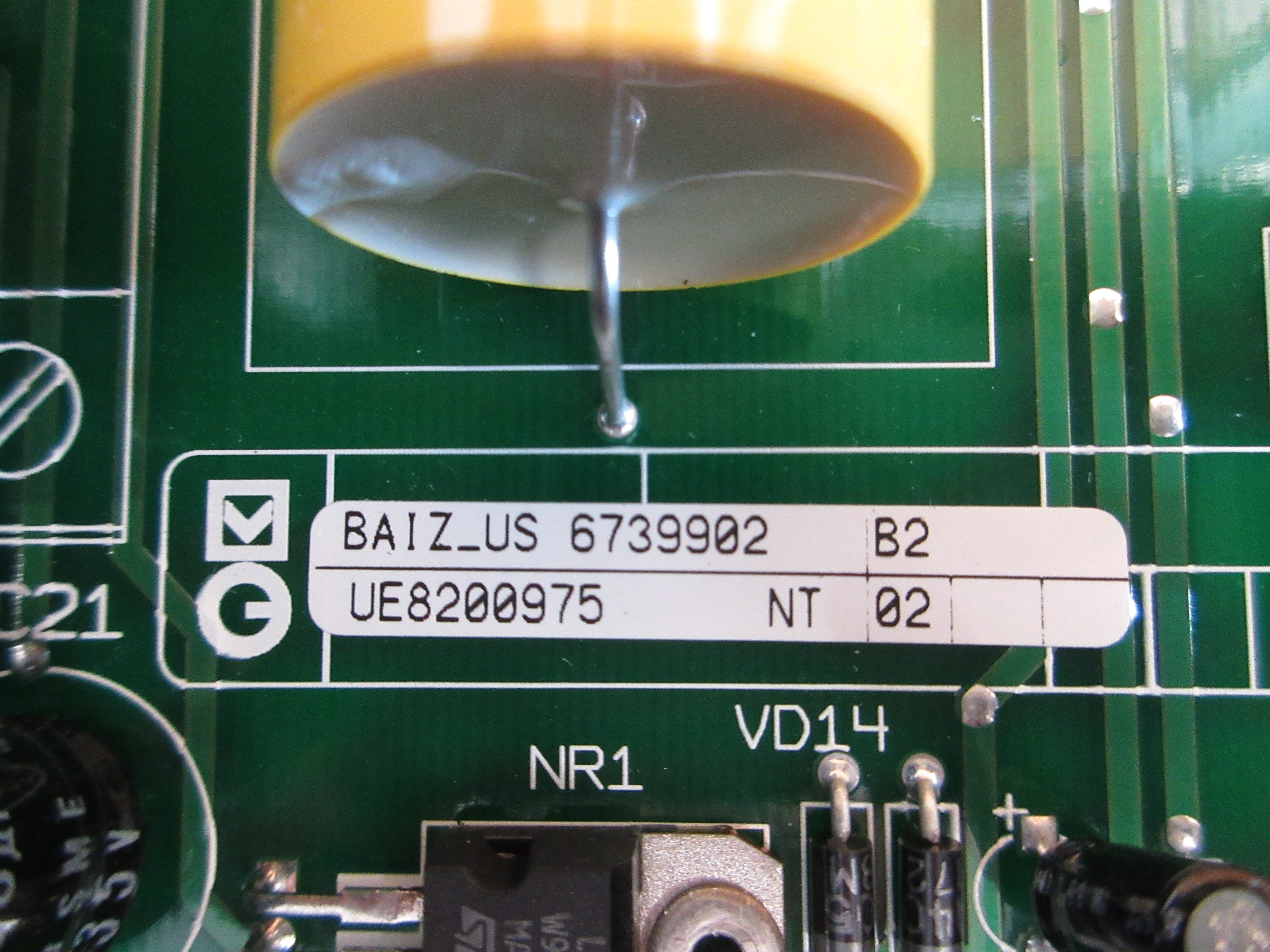 Merlin Gerin BAIZ.US Control Board 6739902 Rev. B2 New Surplus