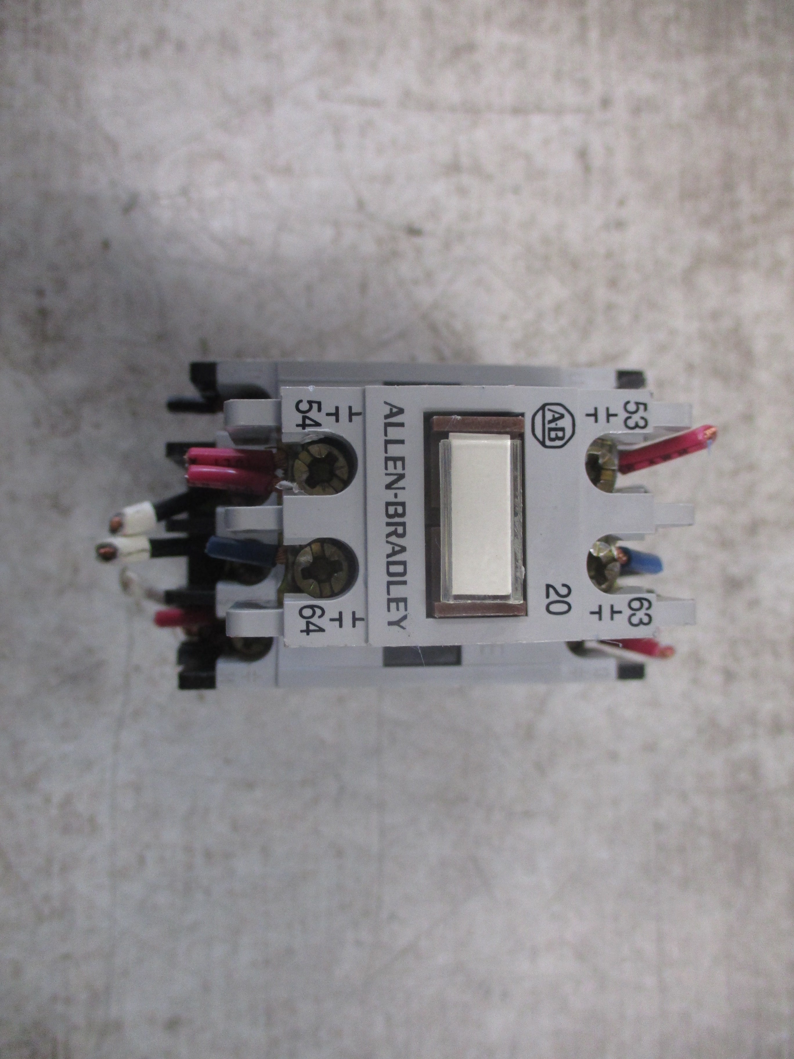 Allen-Bradley Contactor 100-A09ND3 Ser.B 120V Coil 9A 600V W/Aux Contact Block Used