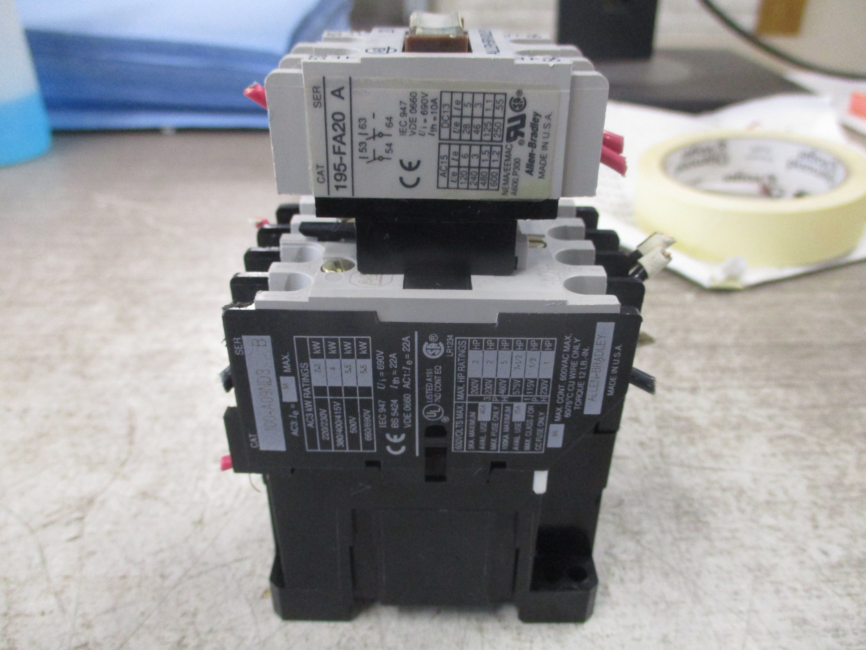 Allen-Bradley Contactor 100-A09ND3 Ser.B 120V Coil 9A 600V W/Aux Contact Block Used