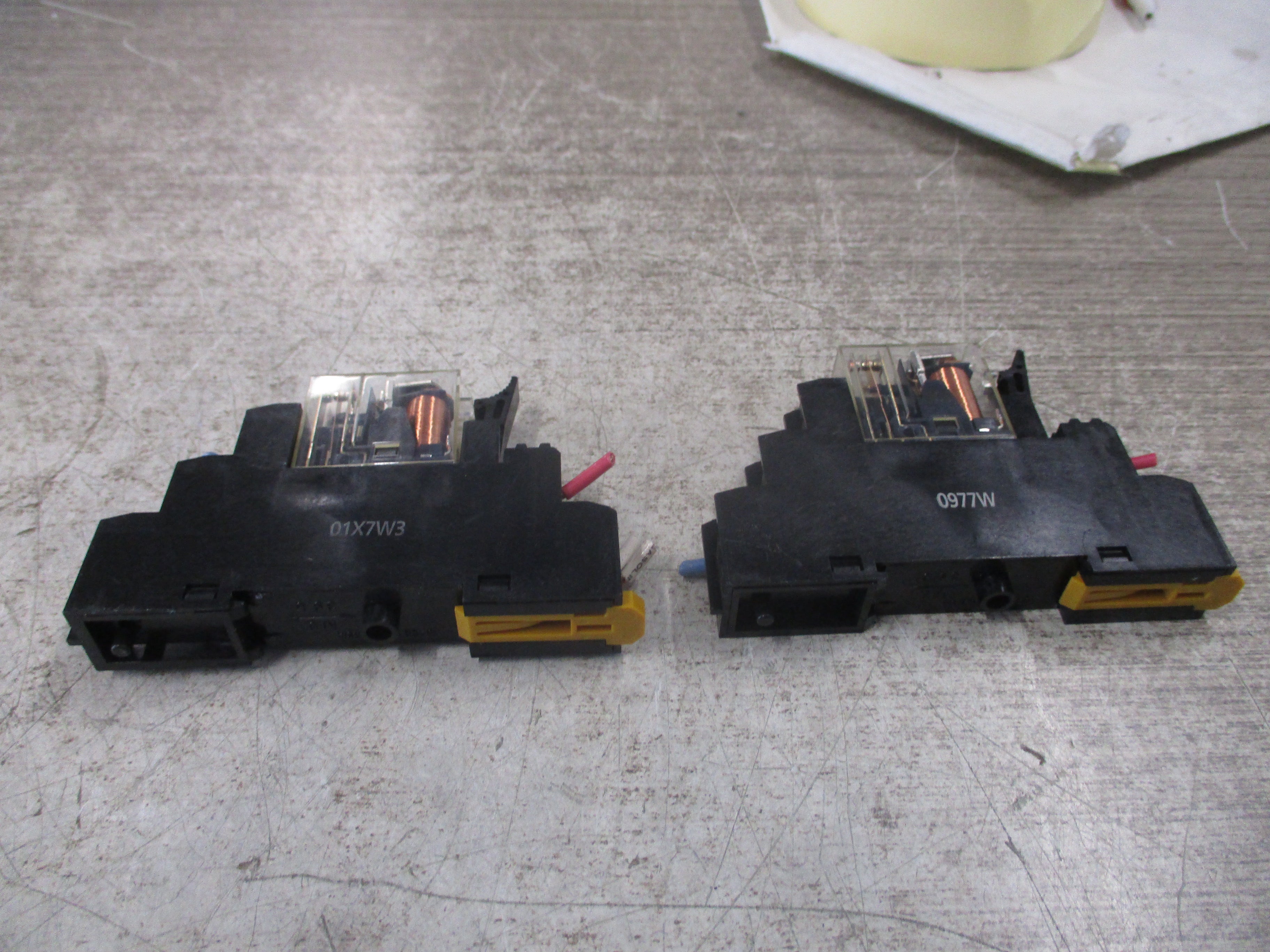 Allen-Bradley Relay 700-HK32A1 Ser. A 120V Coil w/ Base *Lot of 2* Used