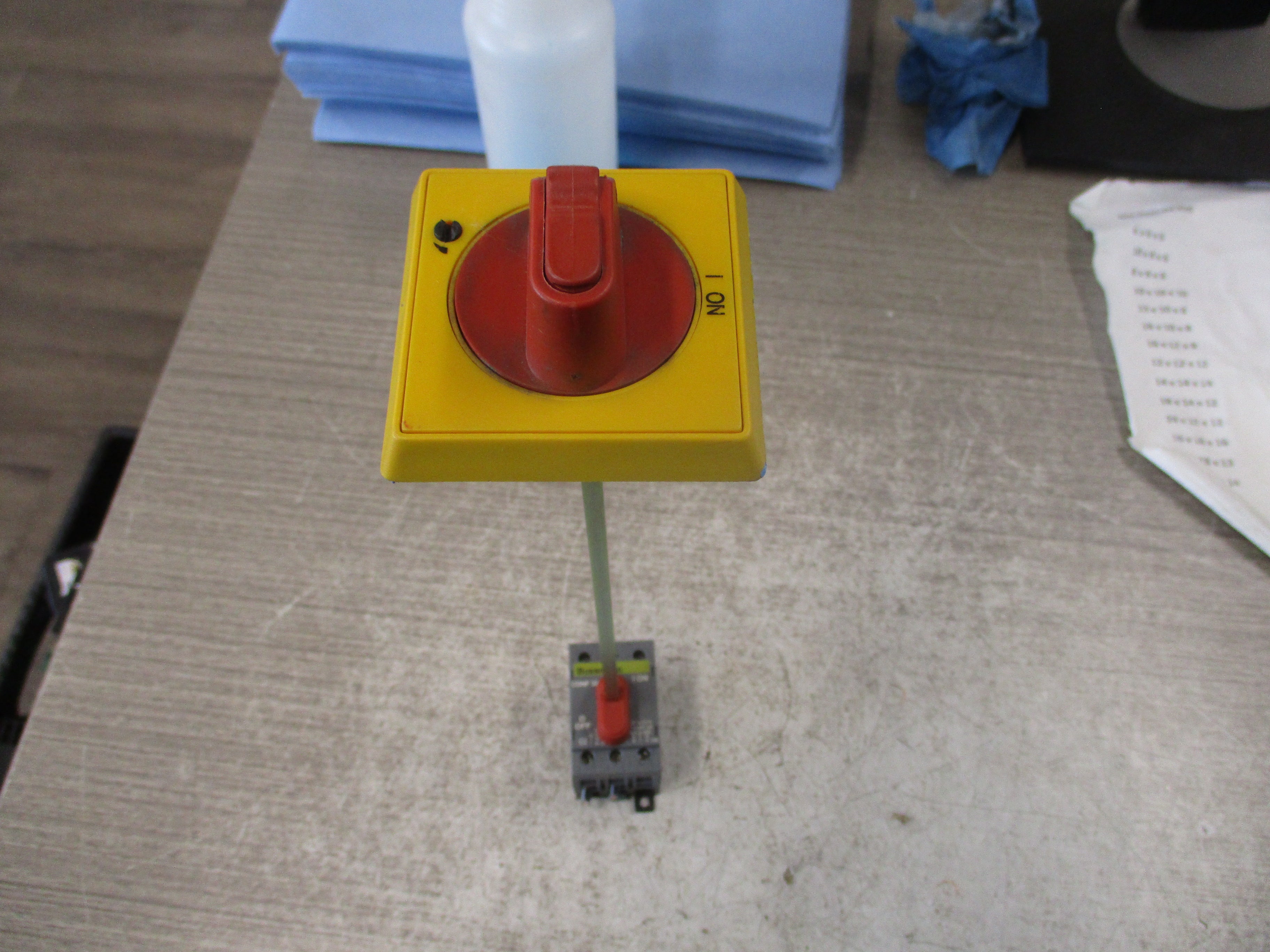 Bussmann Disconnect Switch CDNF 32 30A 600V 3P Used