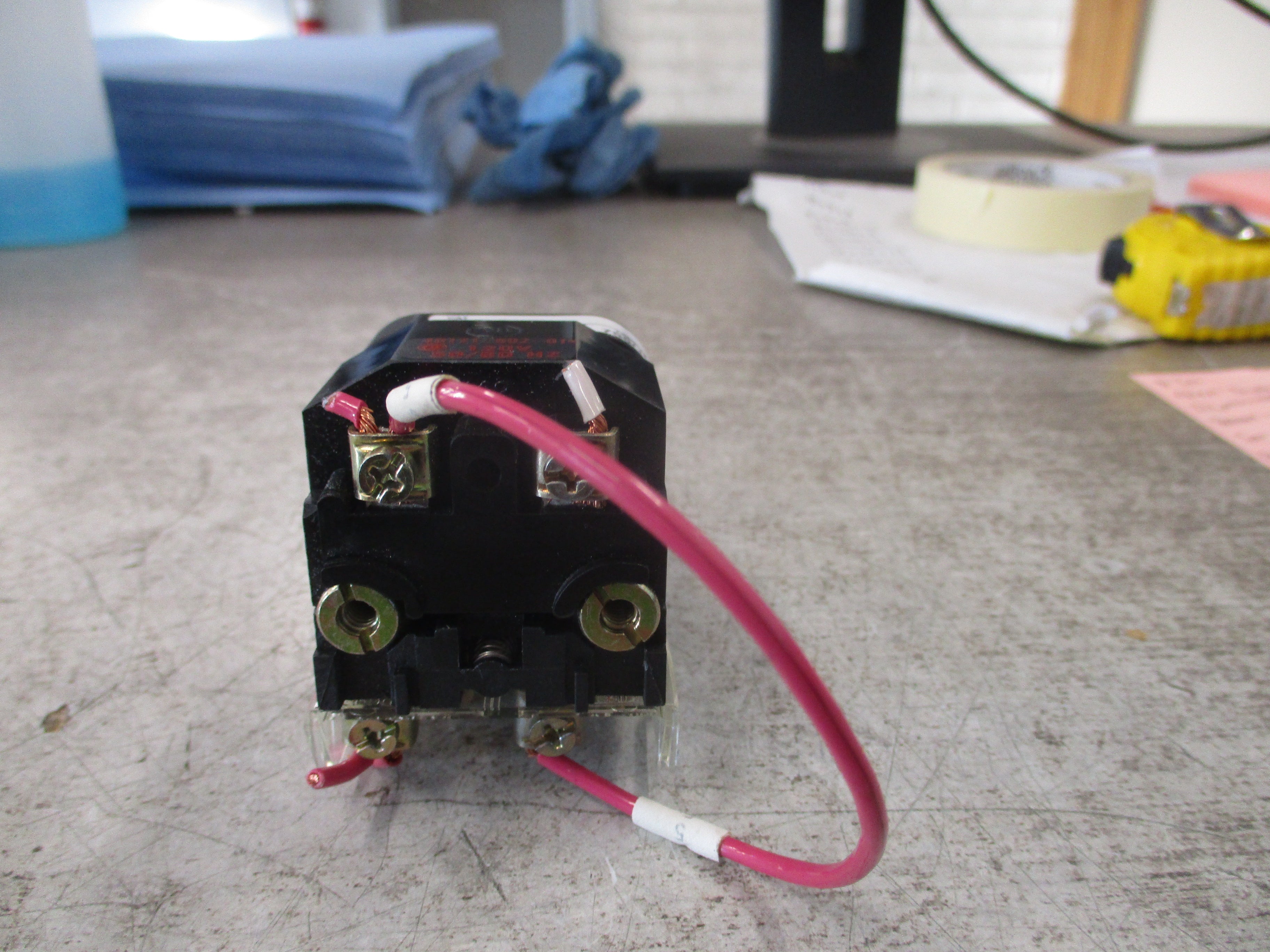 Allen-Bradley Illuminated Push Button 800T-PA16 Ser. T Red 120V Type 4,13