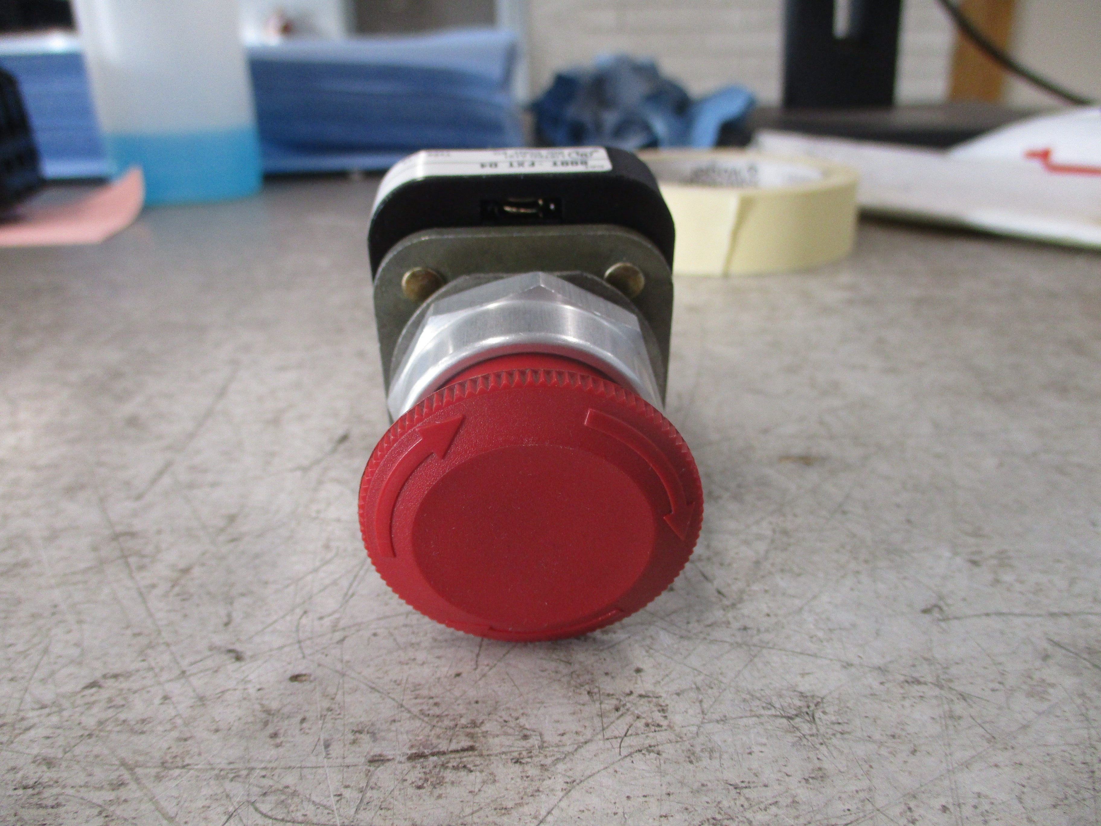 Allen-Bradley E-Stop Button 800T-FXT D4 Ser. T Type 4,13 Used