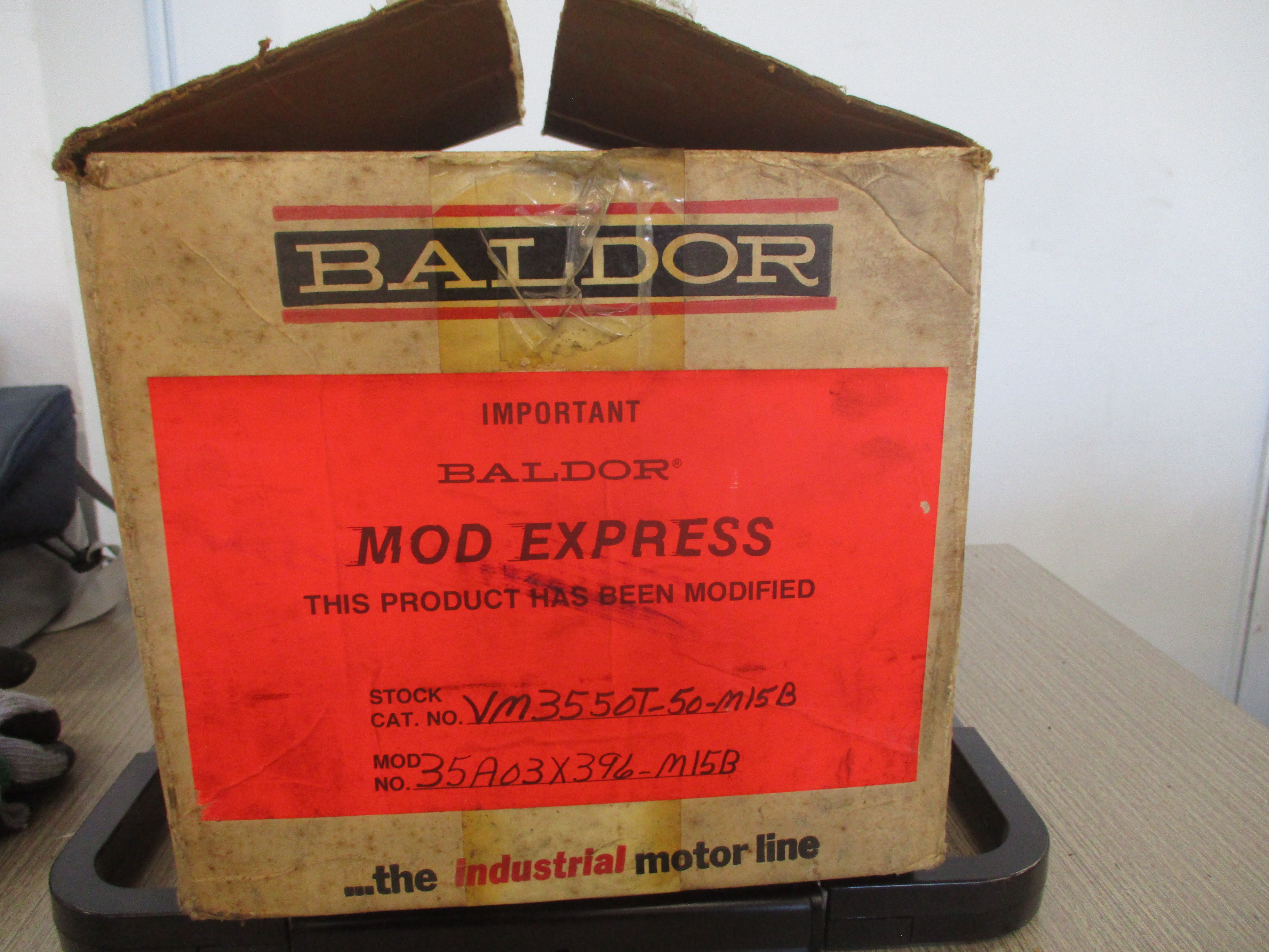 Baldor Motor 35A03X396-M15B Modified 1.5HP 220/380/440V 4.4/3.8/2.2A 1800RPM