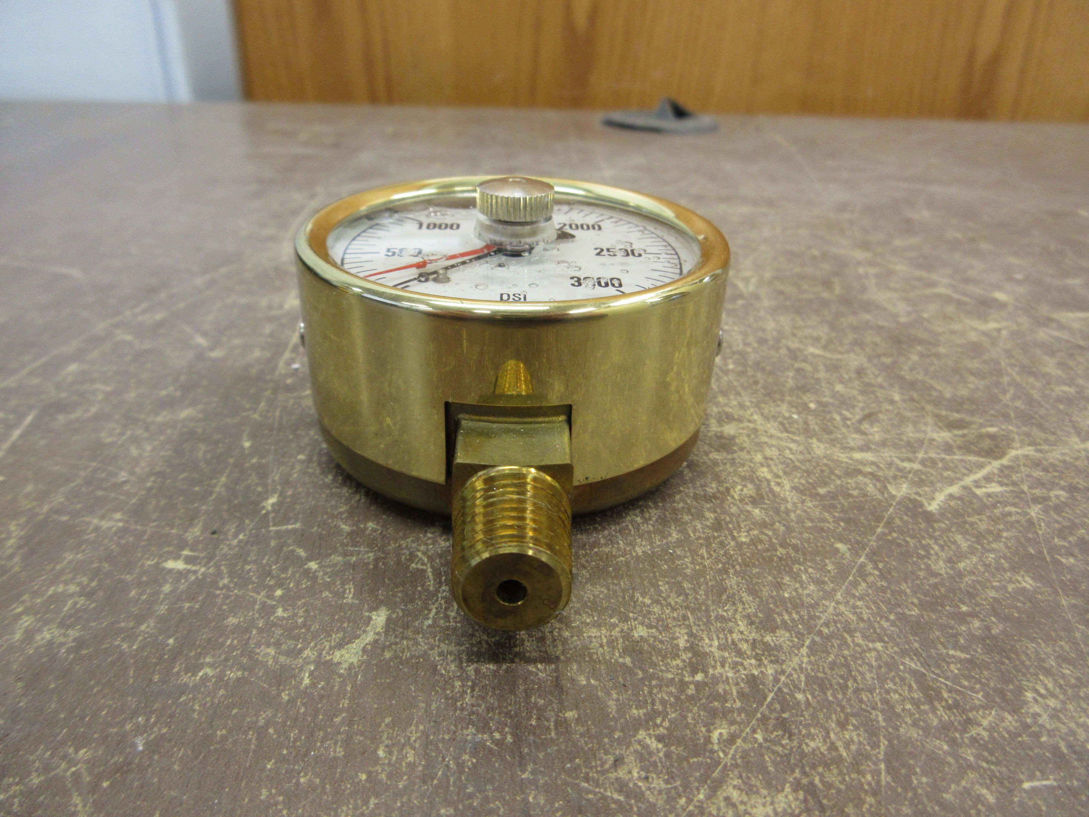 Noshok Pressure Gauge 25-300-3000-psi-MIP 2.5" Brass Case 3000 PSI 1/4 NPT Male