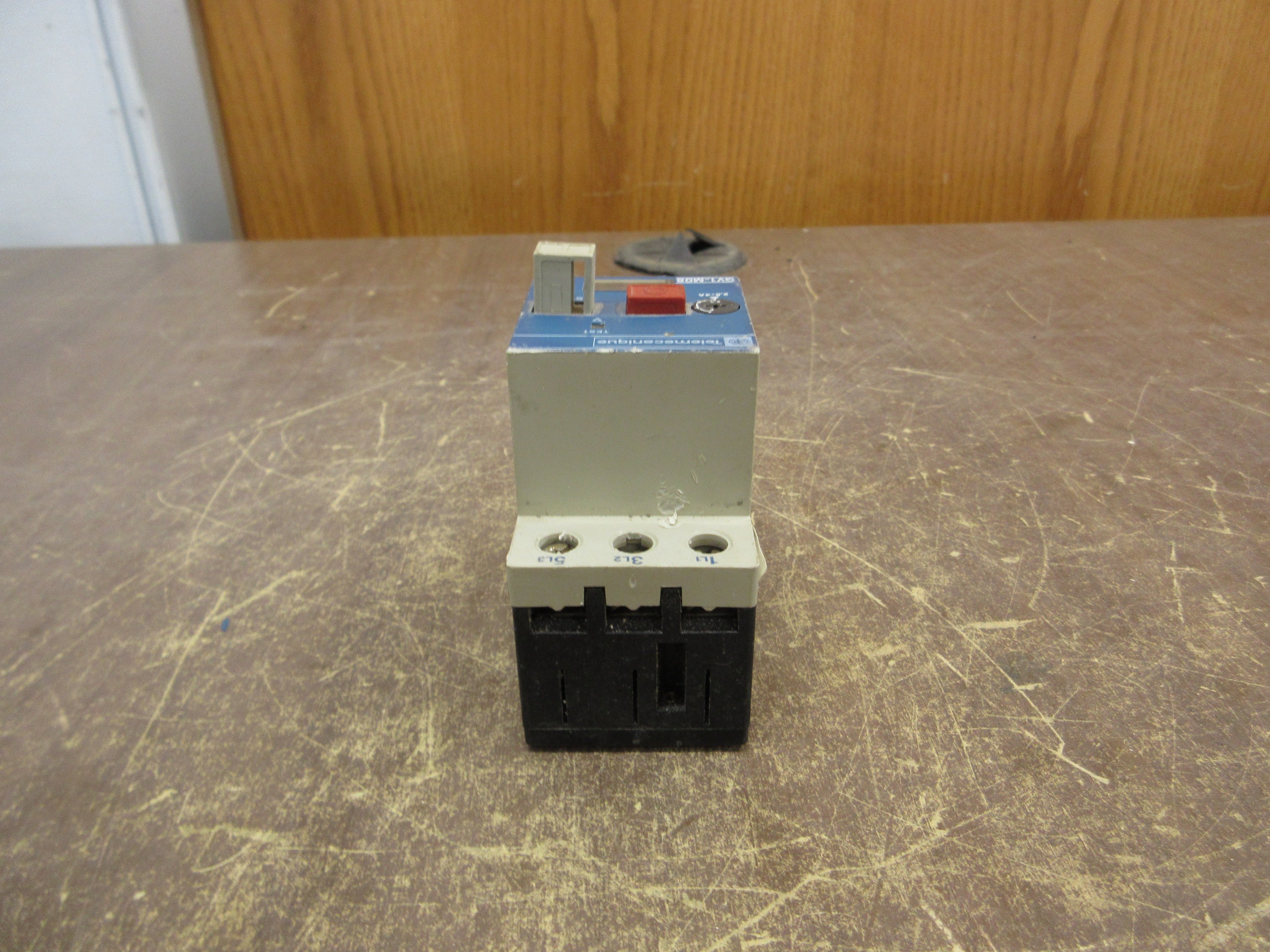 Telemecanique Manual Starter GV1-M08 Trip: 2.5-4A Used