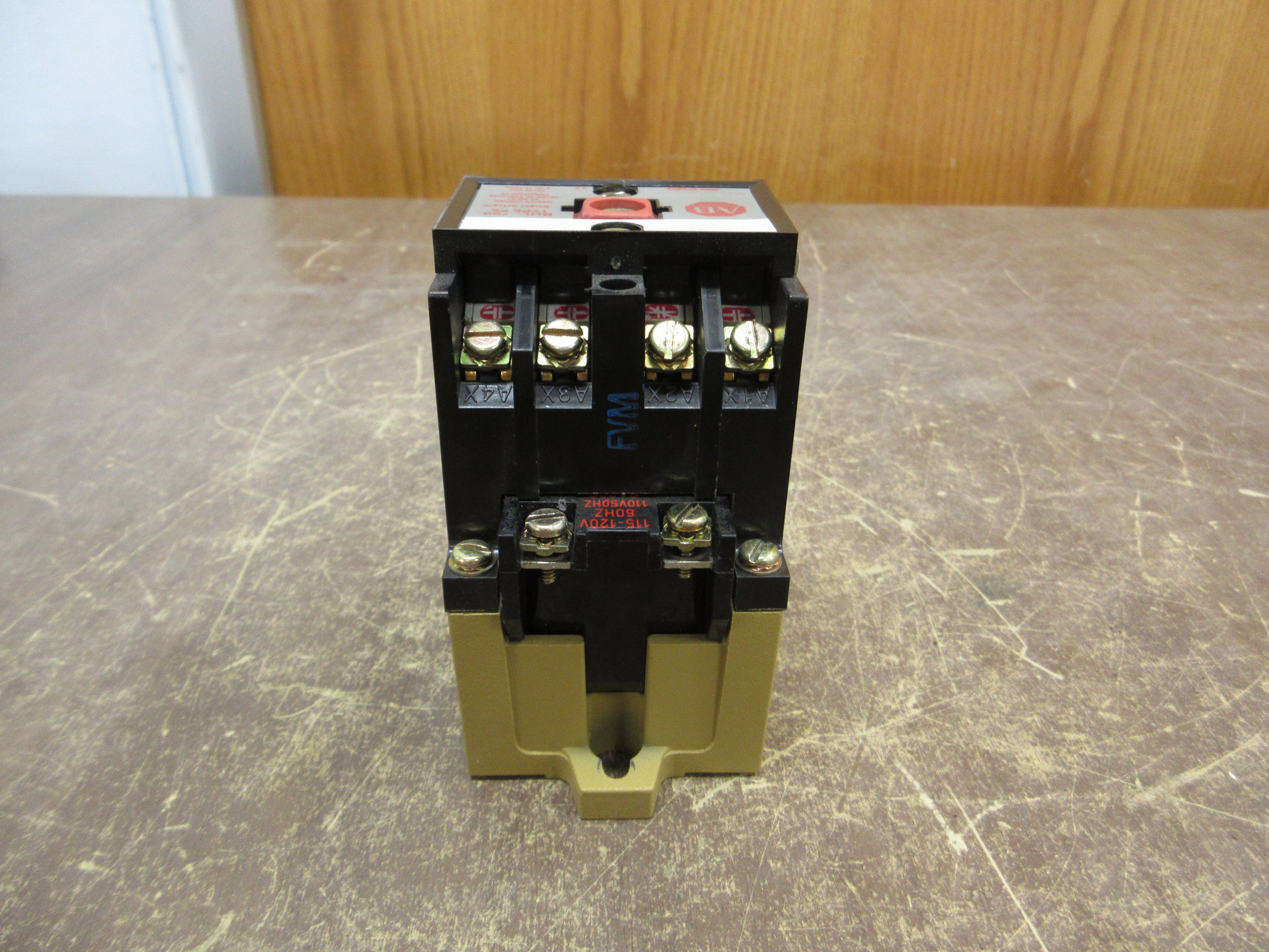 Allen-Bradley Type PK AC Relay 700-PK400A1 Ser. B 115-120V Coil Used