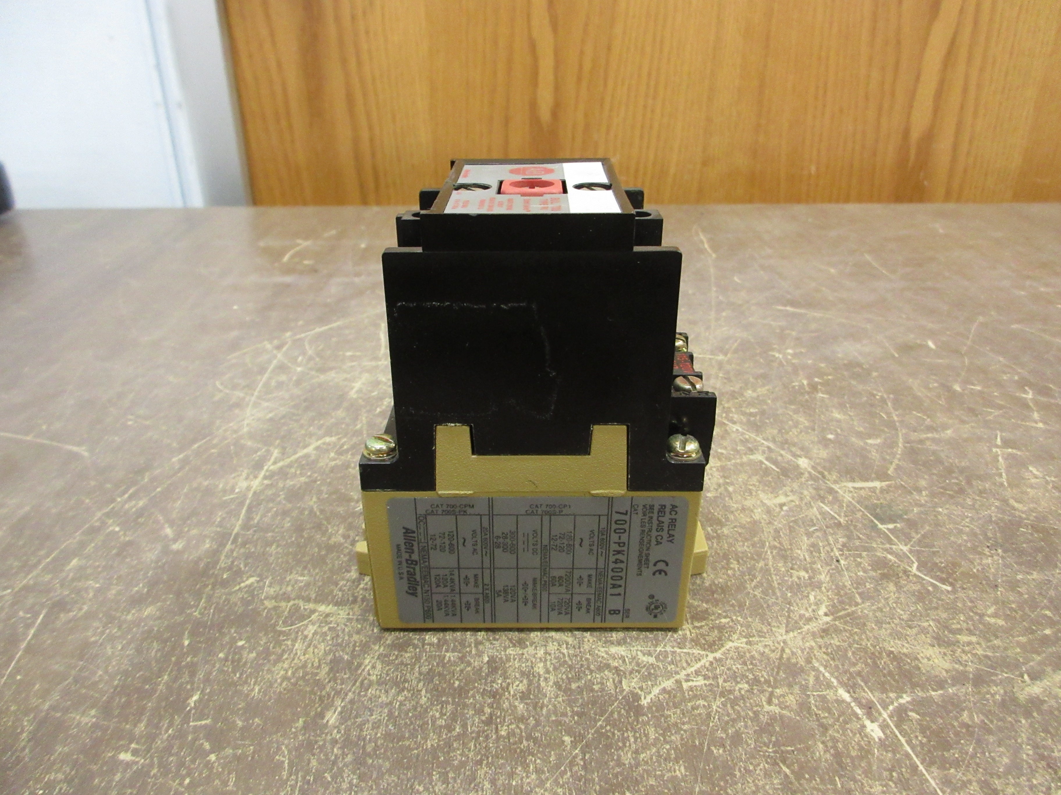 Allen-Bradley Type PK AC Relay 700-PK400A1 Ser. B 115-120V Coil Used