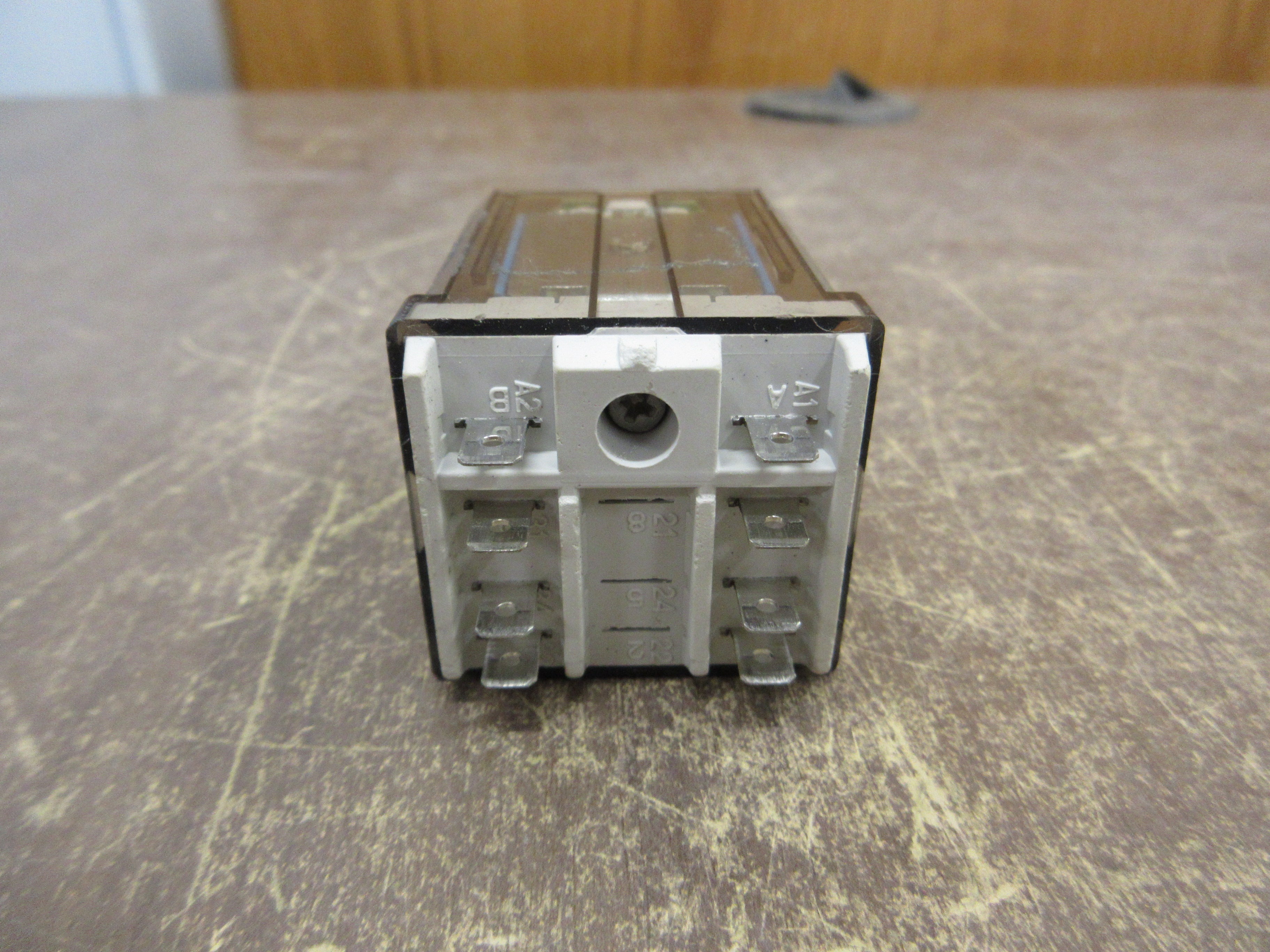 Allen-Bradley Relay 700-HB32Z24-4 Ser. D 24VDC Coil *Lot of 2* Used