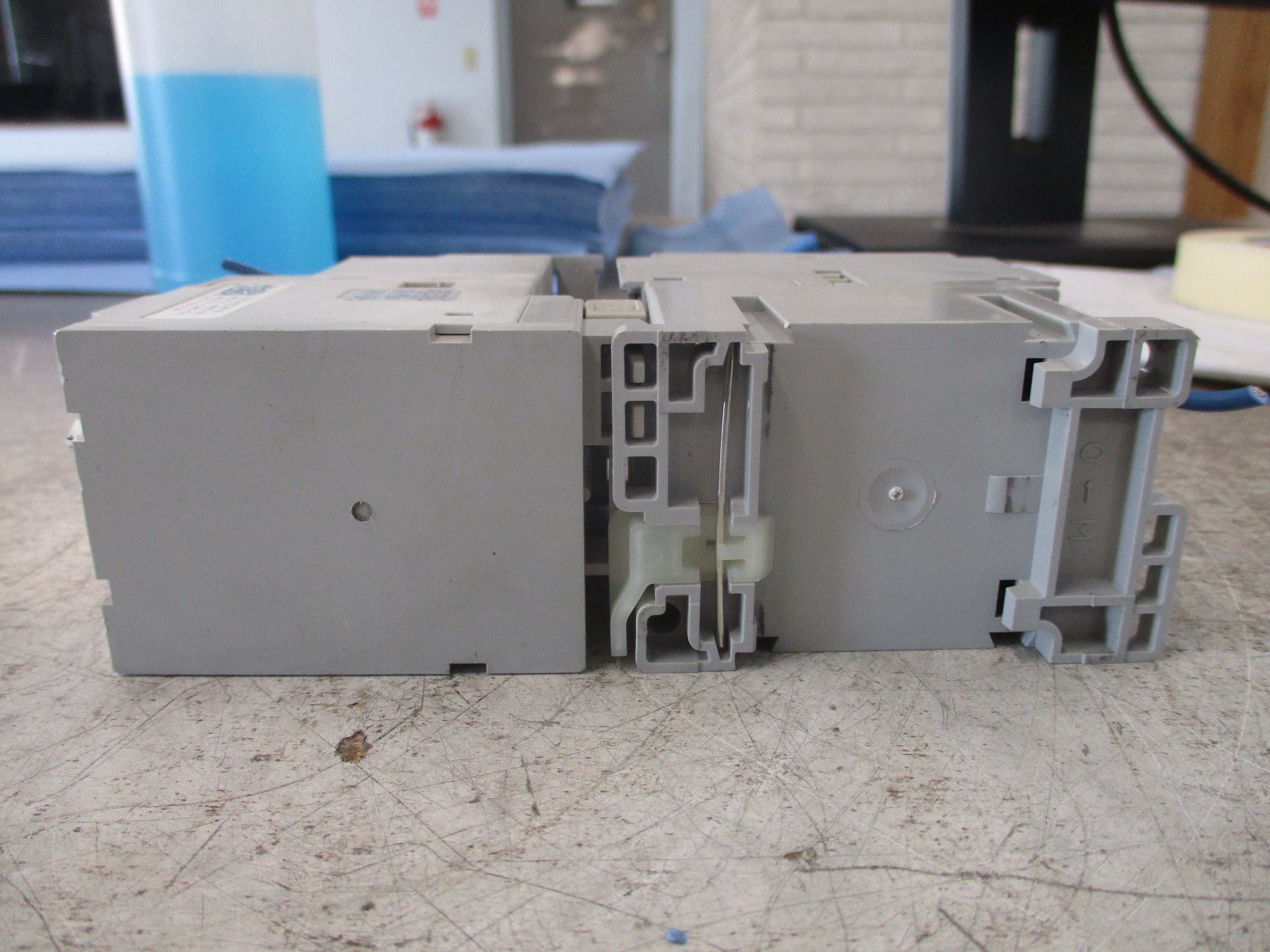 Allen-Bradley Starter 100-C09E*10/193-EEDB 24VDC Coil Trip: 3.2-16A 600V Used
