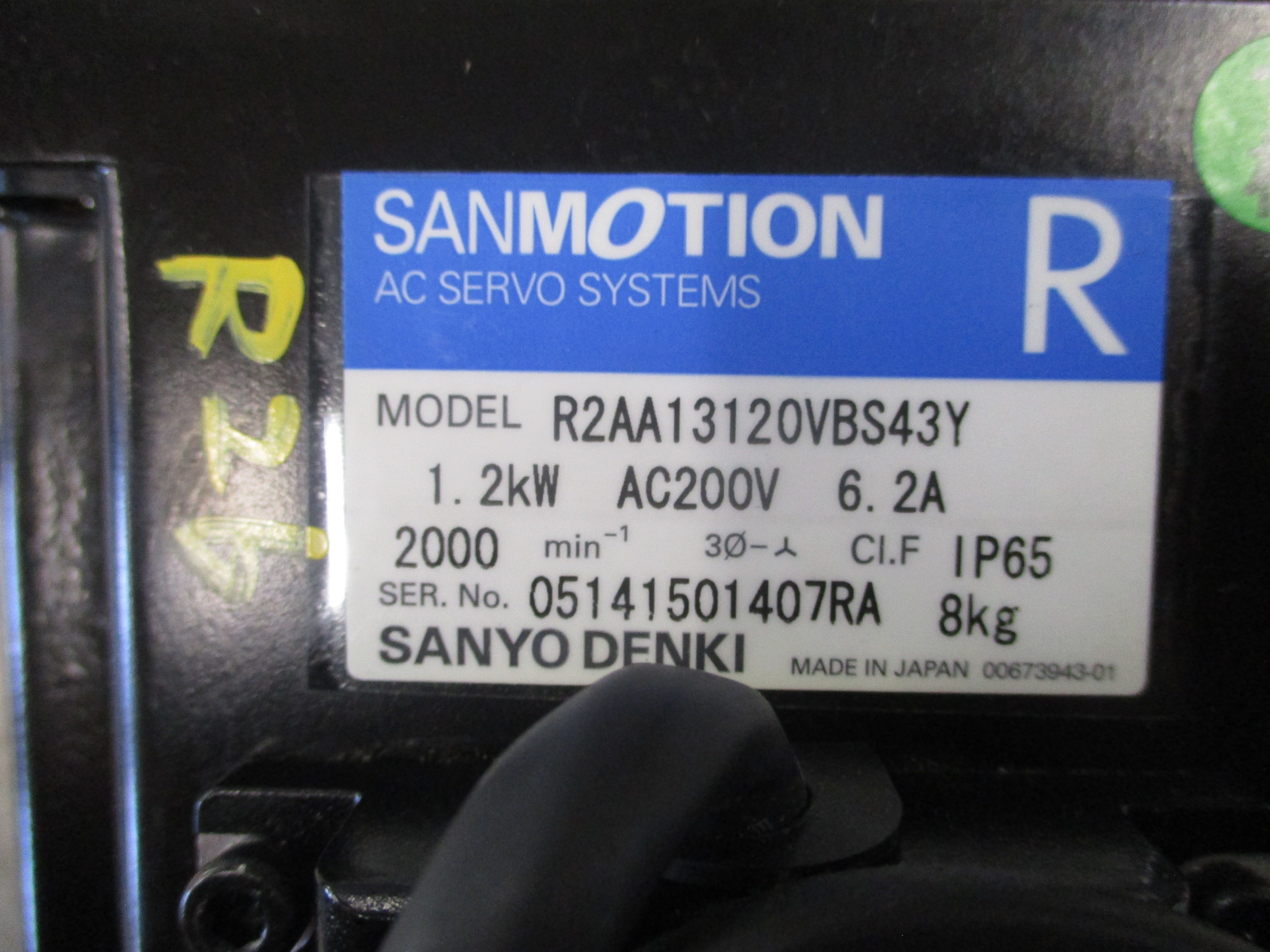Sanyo Denki SanMotion AC Servo Motor R2AA13120VBS43Y 1.2KW 200VAC 6.2A 3Ph Used