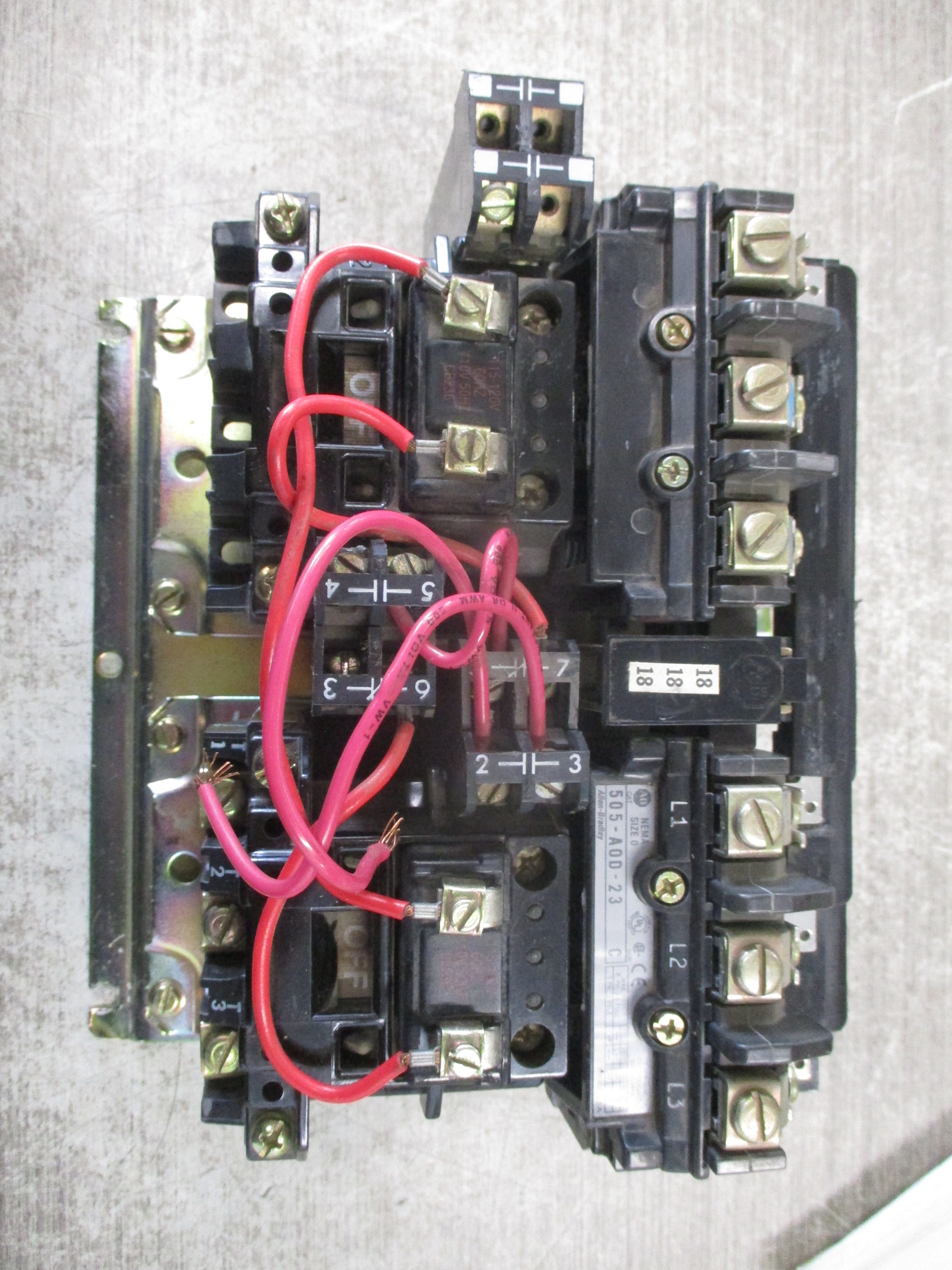 Allen-Bradley Size 0 Reversing Contactor 505-AOD-23 Ser. C 115-120V Coil 18A
