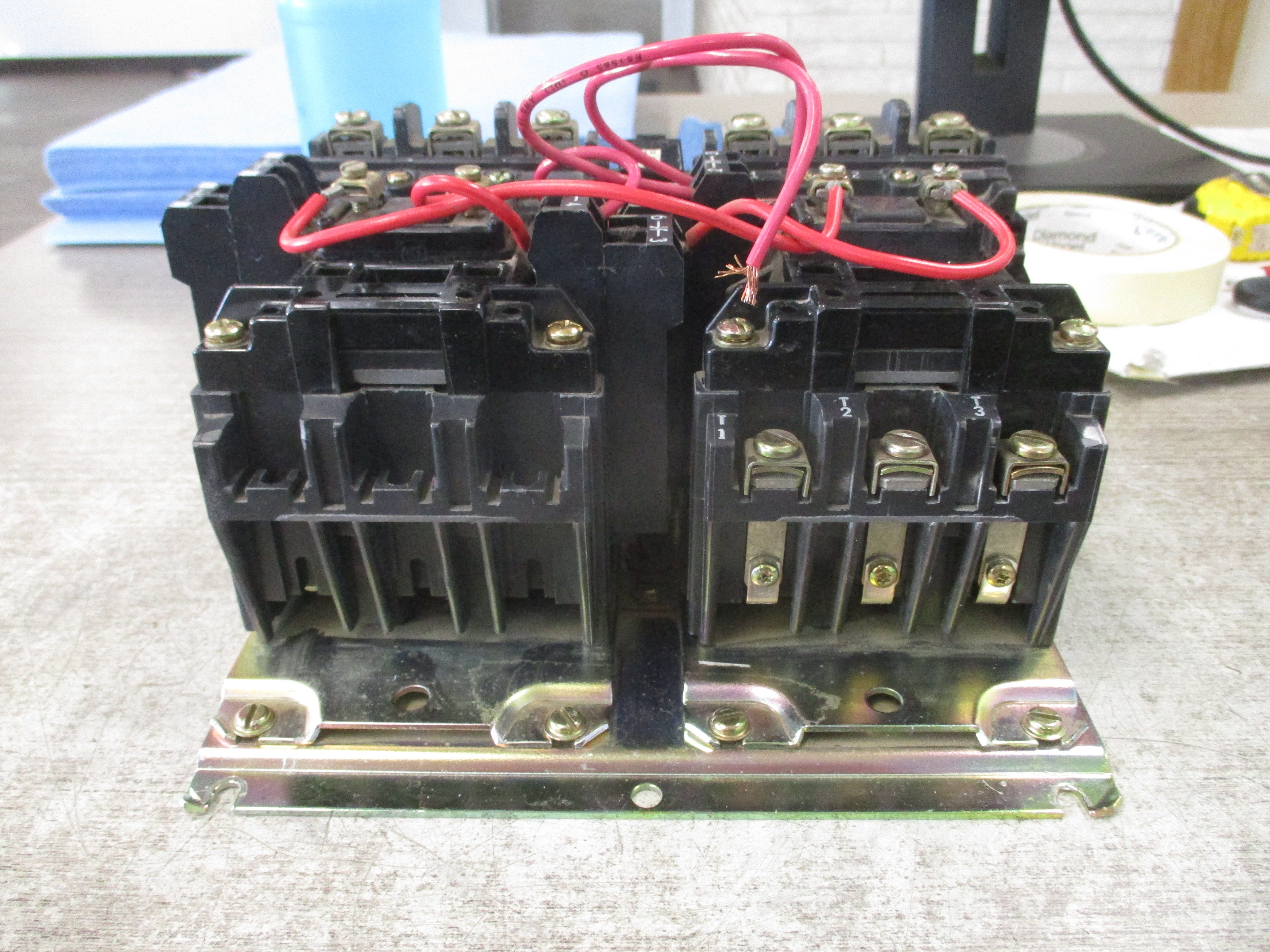 Allen-Bradley Size 0 Reversing Contactor 505-AOD-23 Ser. C 115-120V Coil 18A
