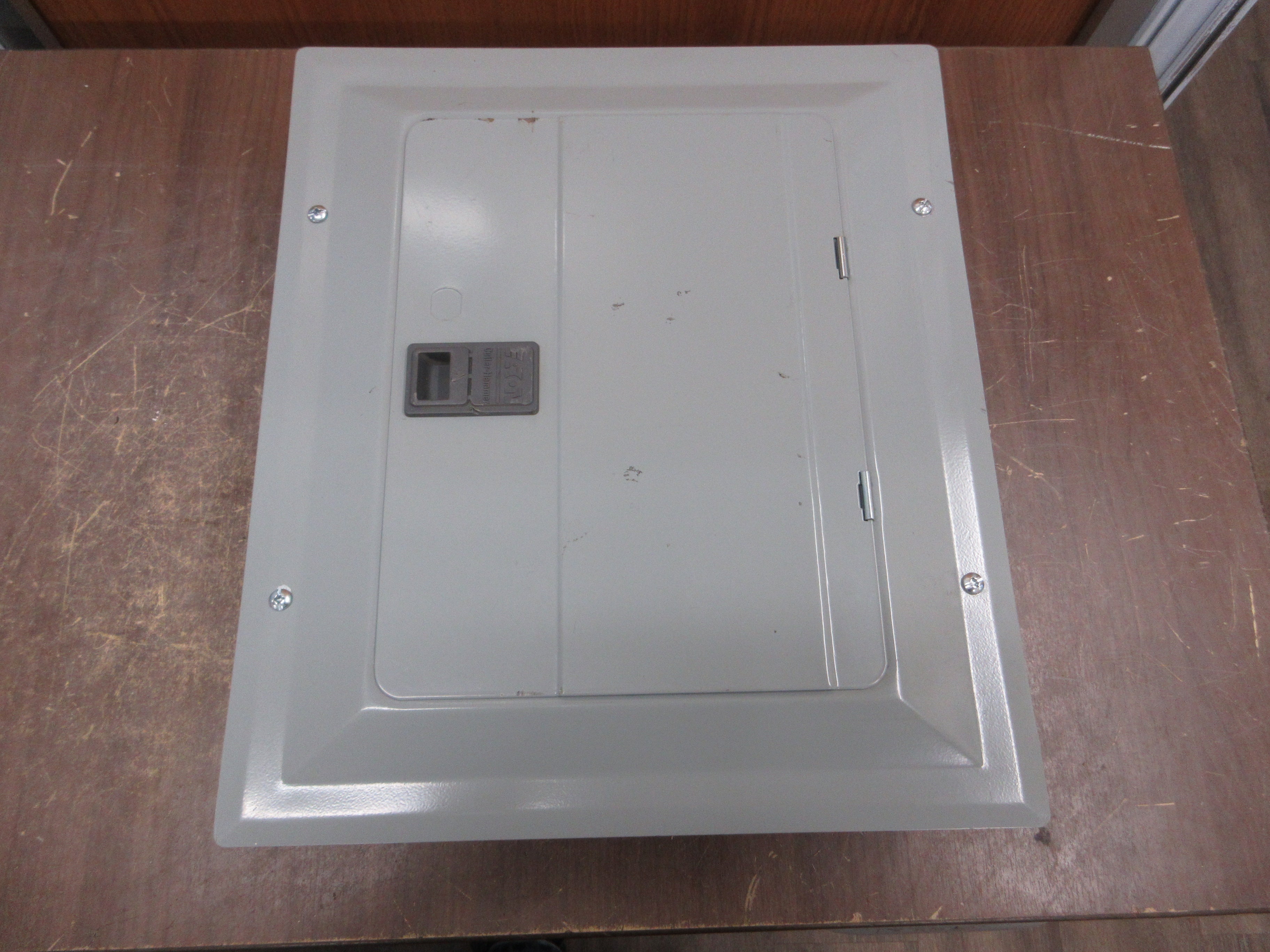 Eaton Main Lug Breaker Panel 125A Max 120/240VAC 1Ph 4W 12-Slot Used