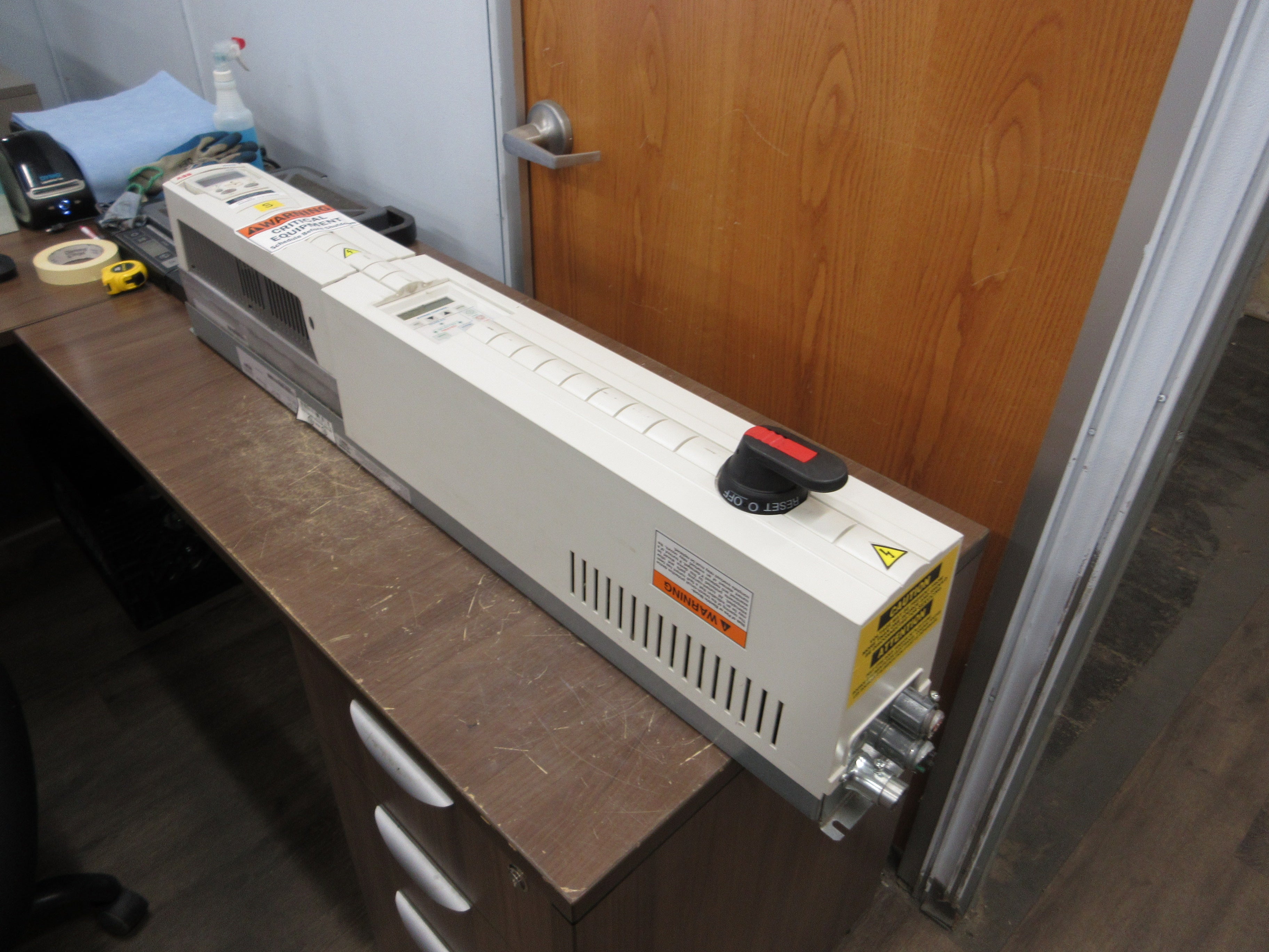 ABB ACH550 AC Drive w/ Bypass ACH550-VCR-024A-2+F267 7.5HP 3Ph w/ Keypad