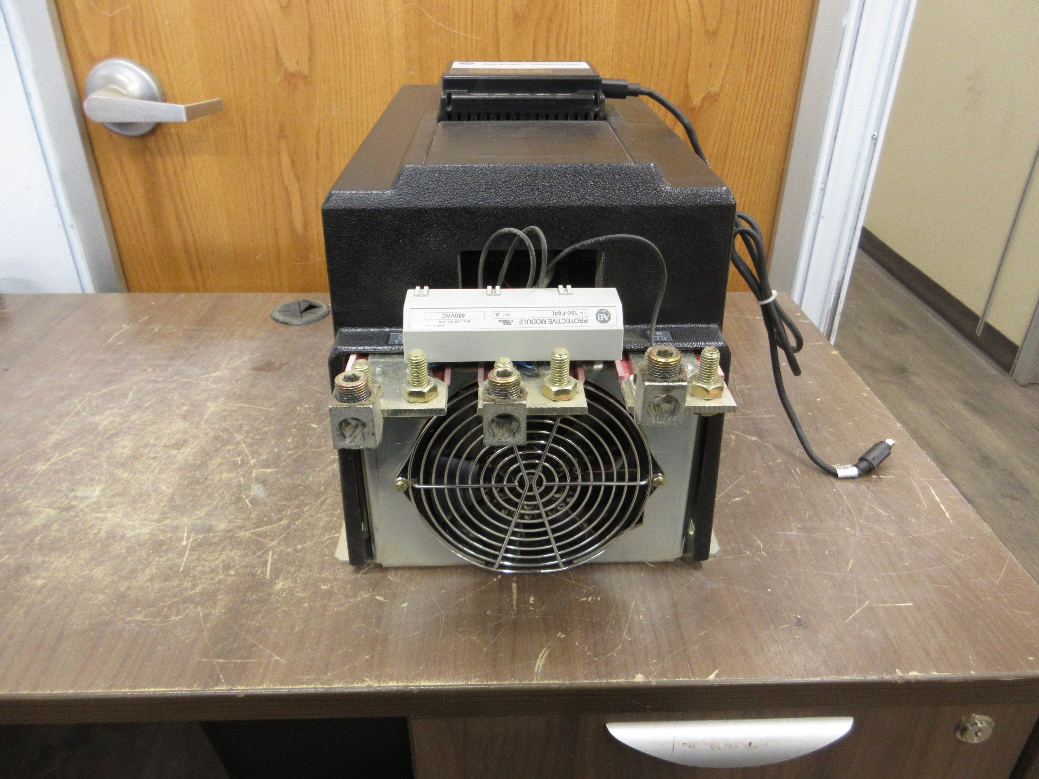 Allen-Bradley SMC Dialog Plus Soft Start 150-B180NBD Ser. A 208-480V 47-63Hz