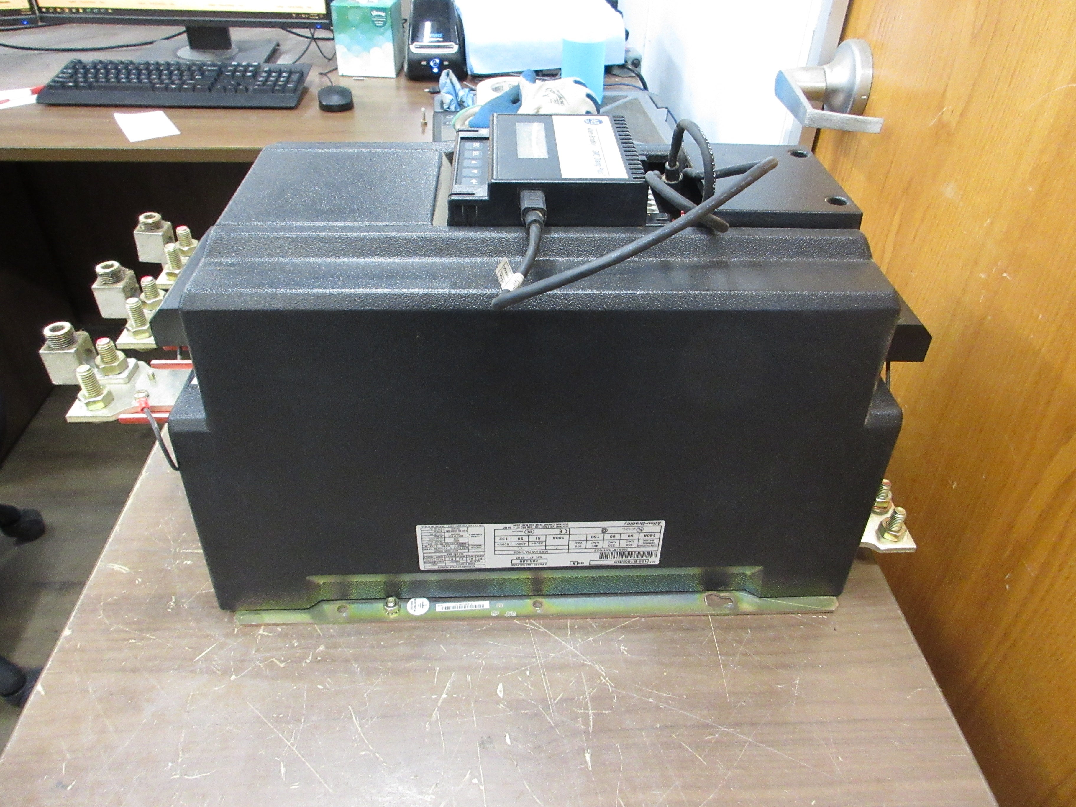 Allen-Bradley SMC Dialog Plus Soft Start 150-B180NBD Ser. A 208-480V 150HP 180A