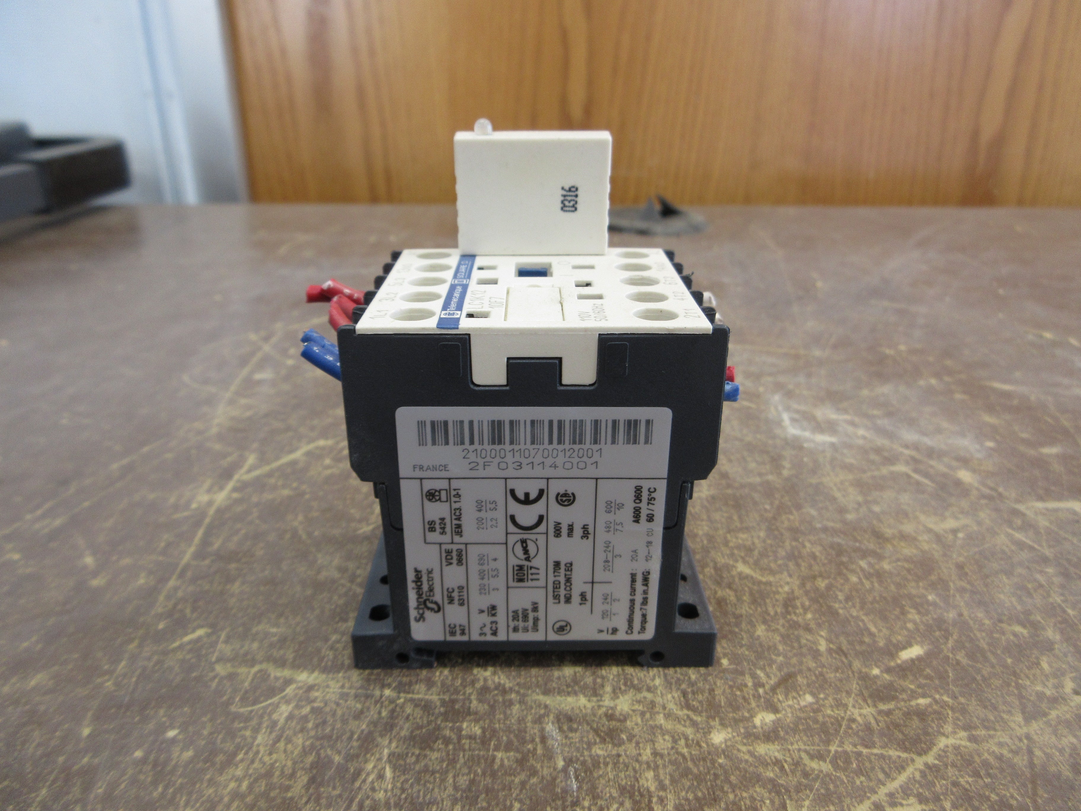 Telemecanique Contactor LC1K12 10F7 110V Coil 20A 600V Used