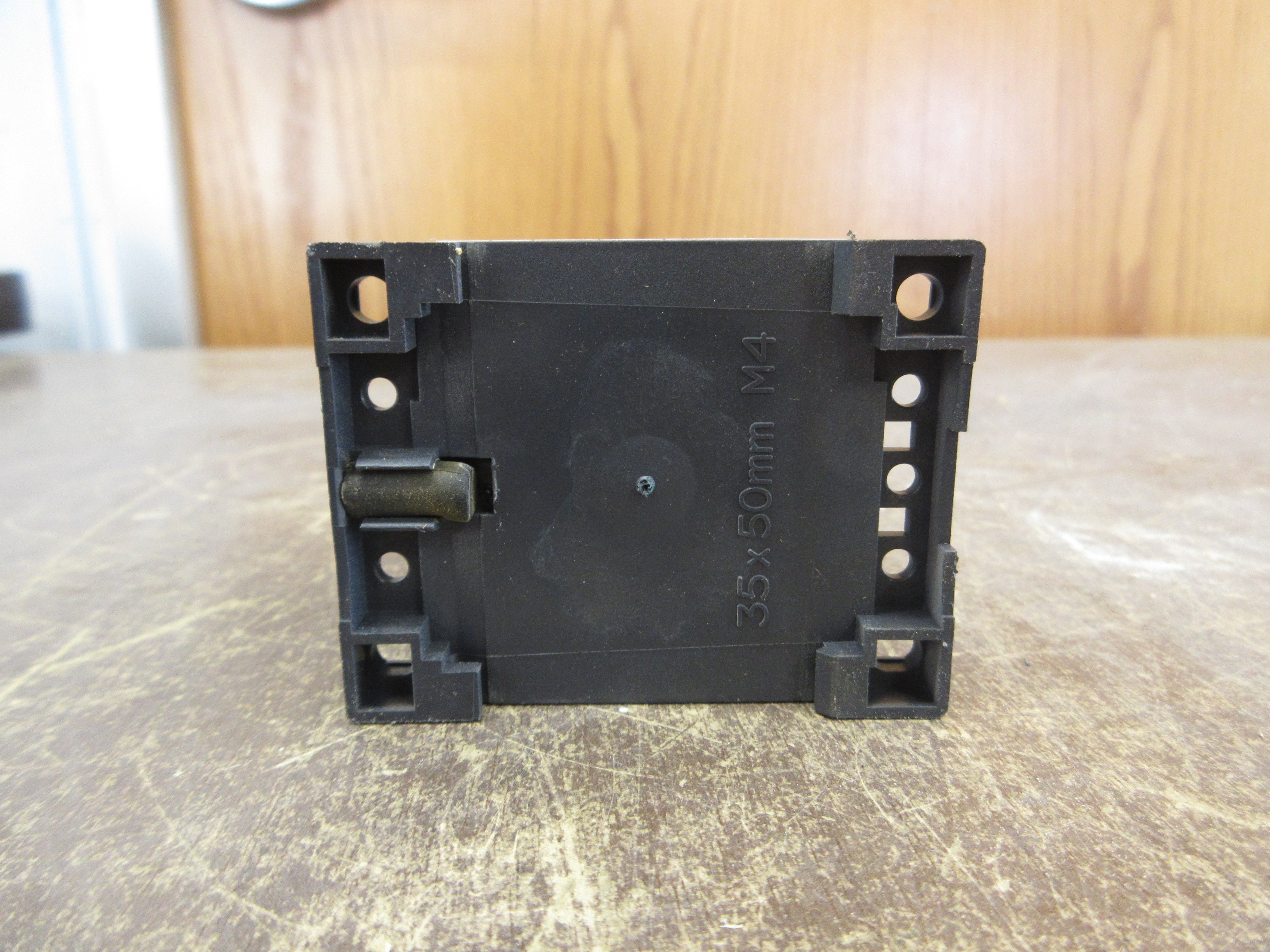 Telemecanique Contactor LC1K12 10F7 110V Coil 20A 600V Used