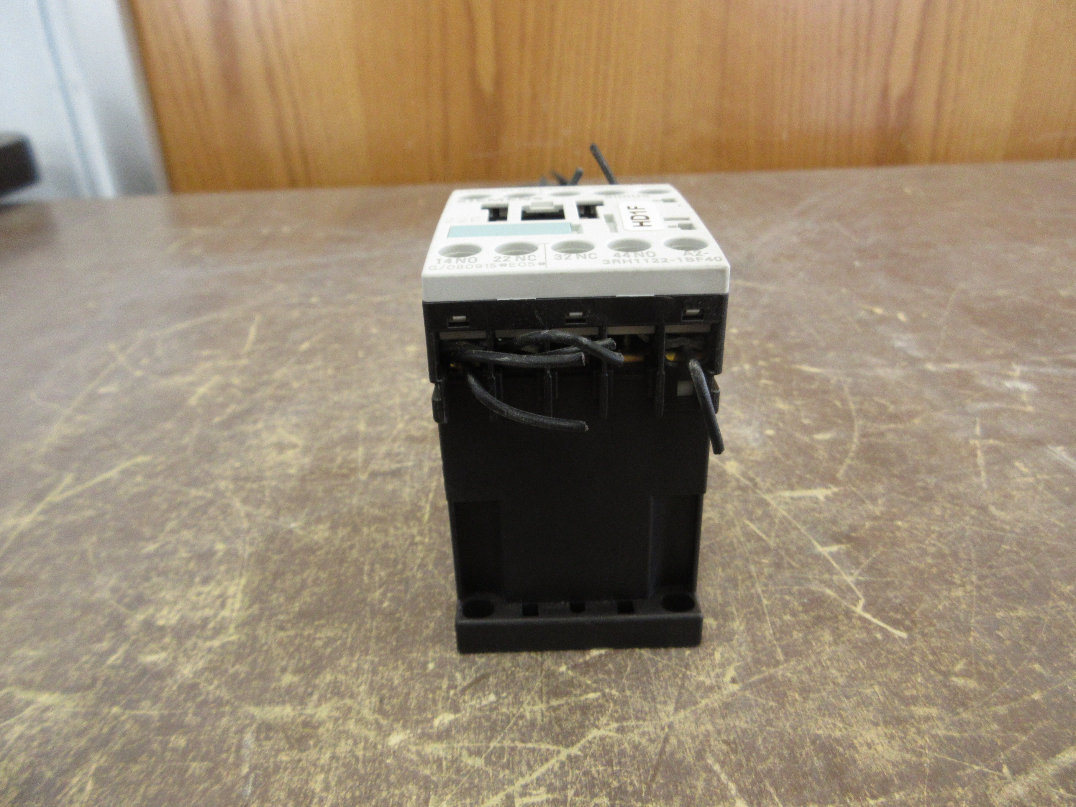 Siemens Sirius Contactor 3RH1122-1BF40 110VDC Coil Used