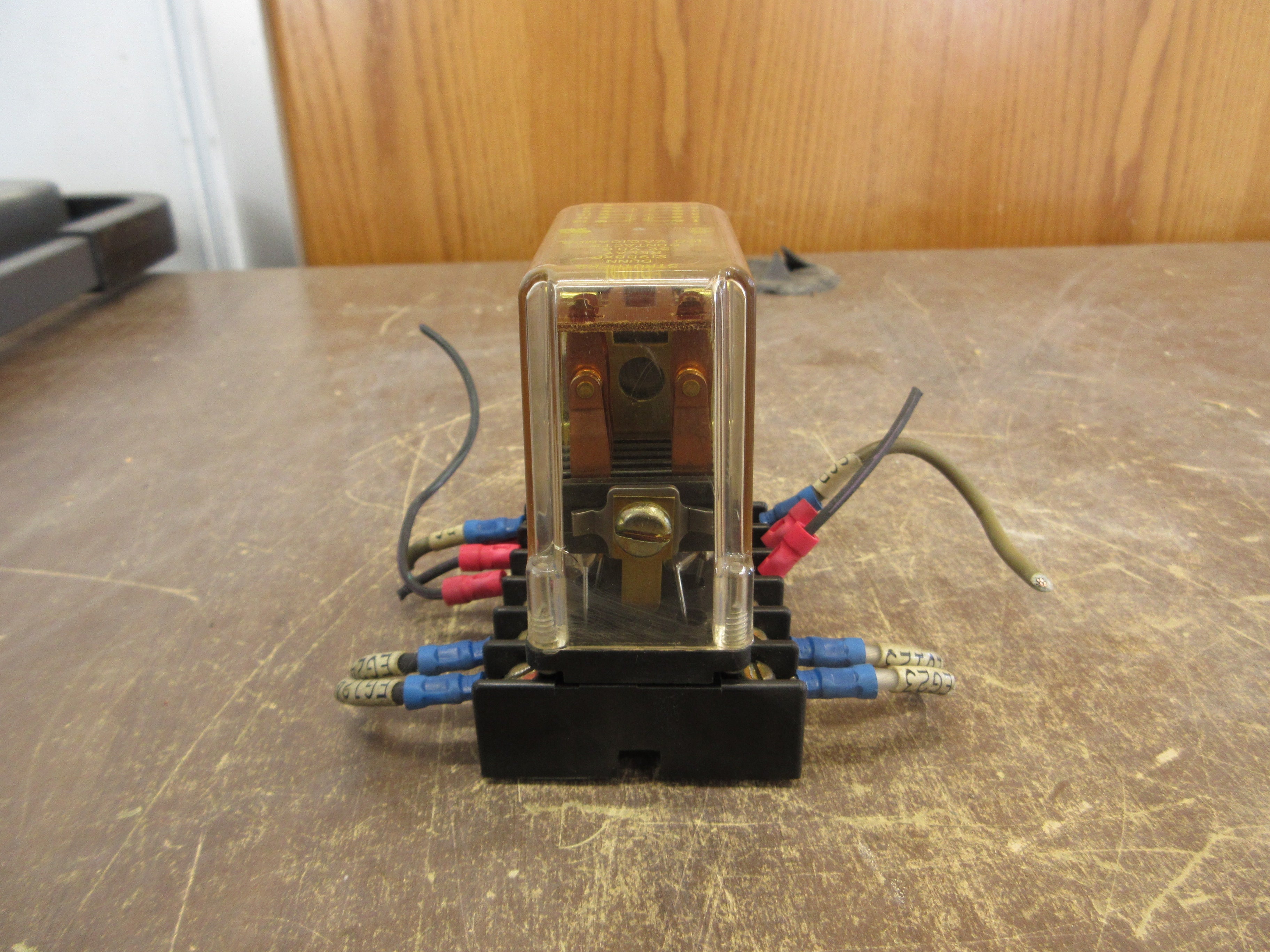 Struthers Dunn Relay 219BBXP 32VDC Coil w/ Base Used