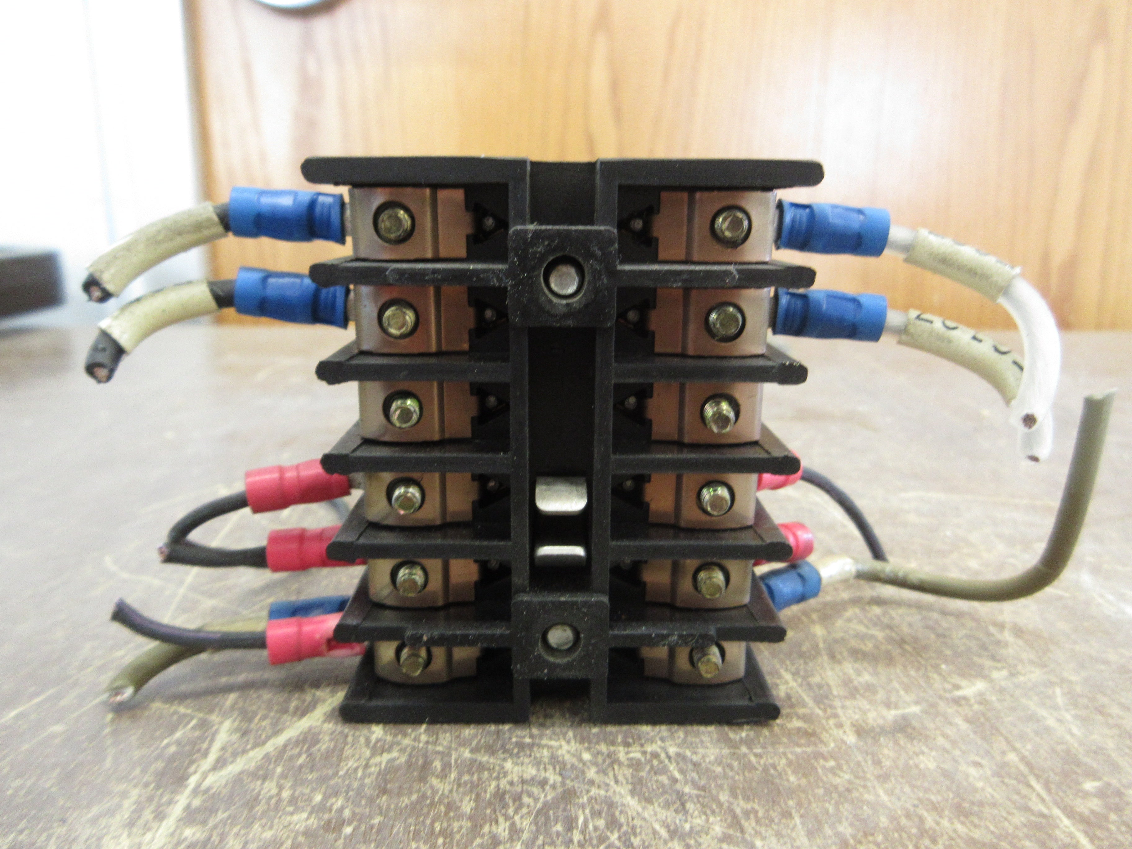 Struthers Dunn Relay 219BBXP 32VDC Coil w/ Base Used