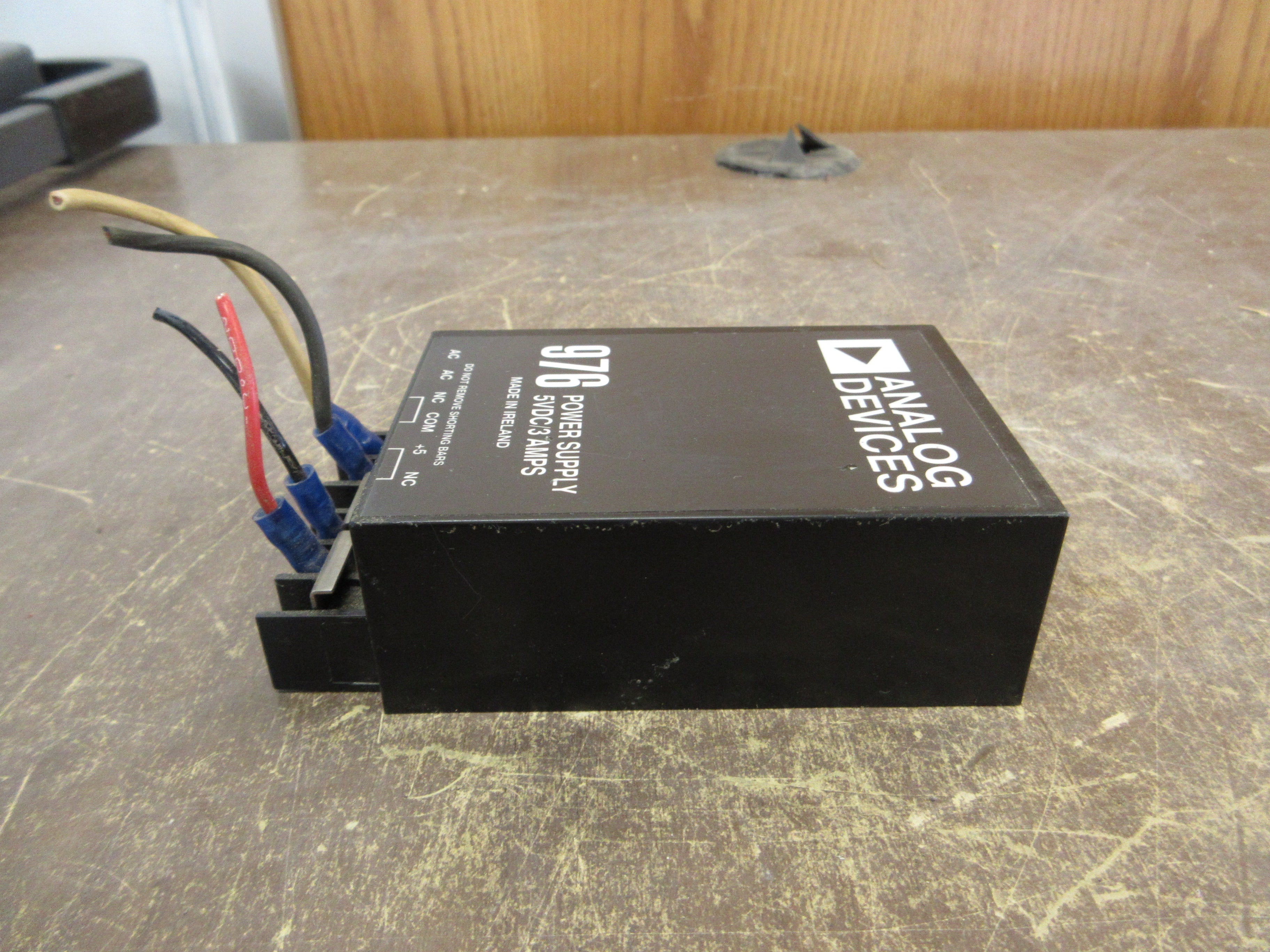 Analog Devices Power Supply 976 5VDC 3A Used