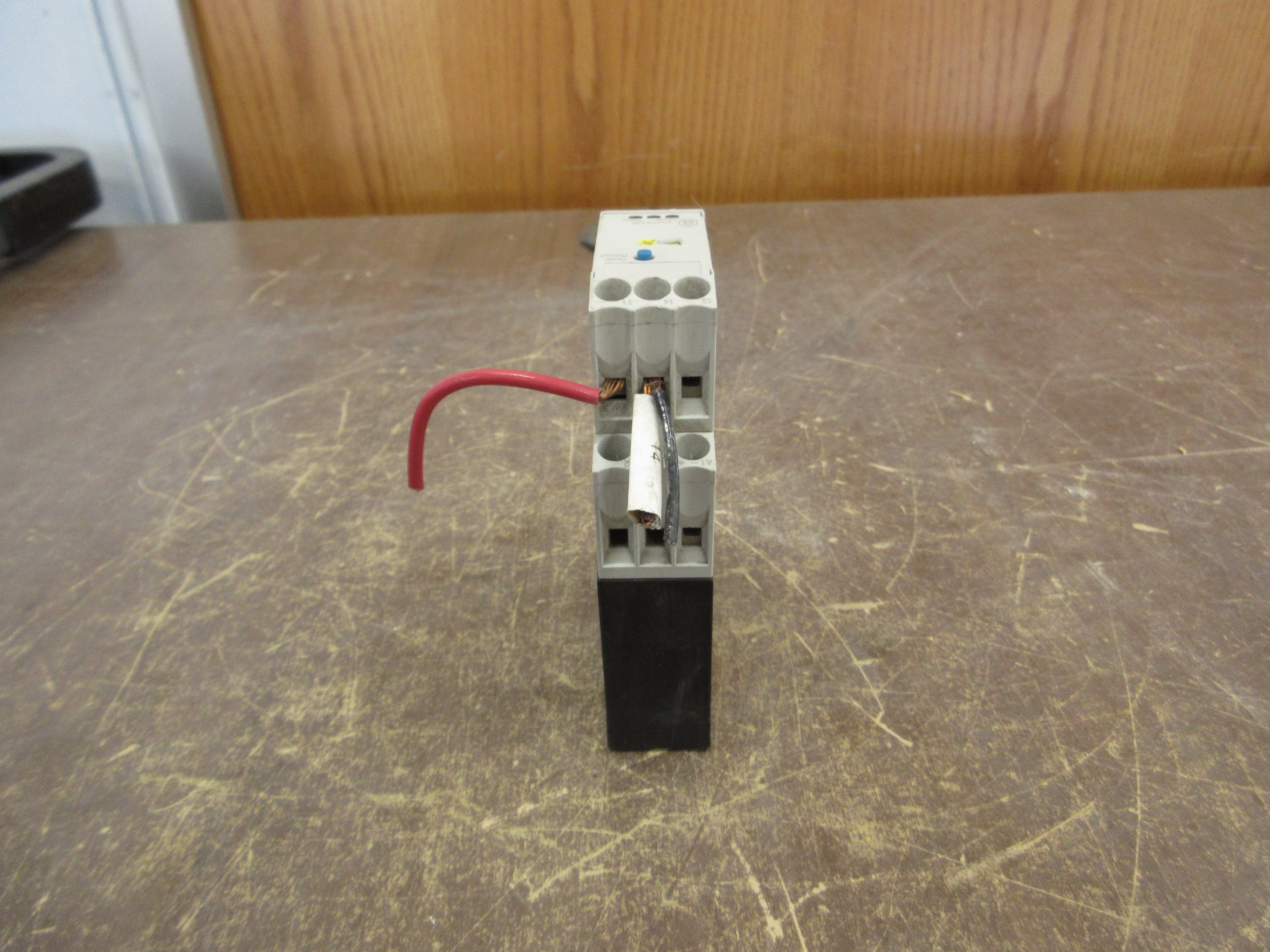 Moeller Relay EMT6-DB 24-240V AC/DC Used