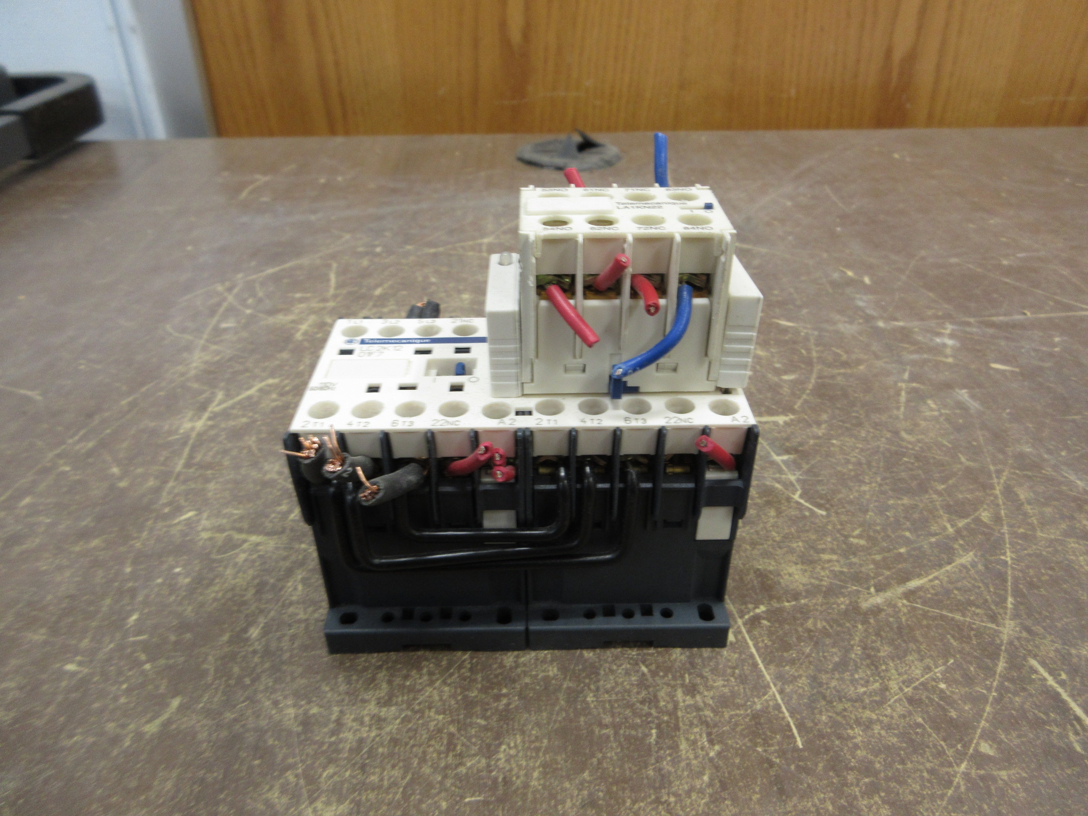 Telemecanique Reversing Contactor LC2K12 01F7 110V Coil 20A (2) Surge Suppressor