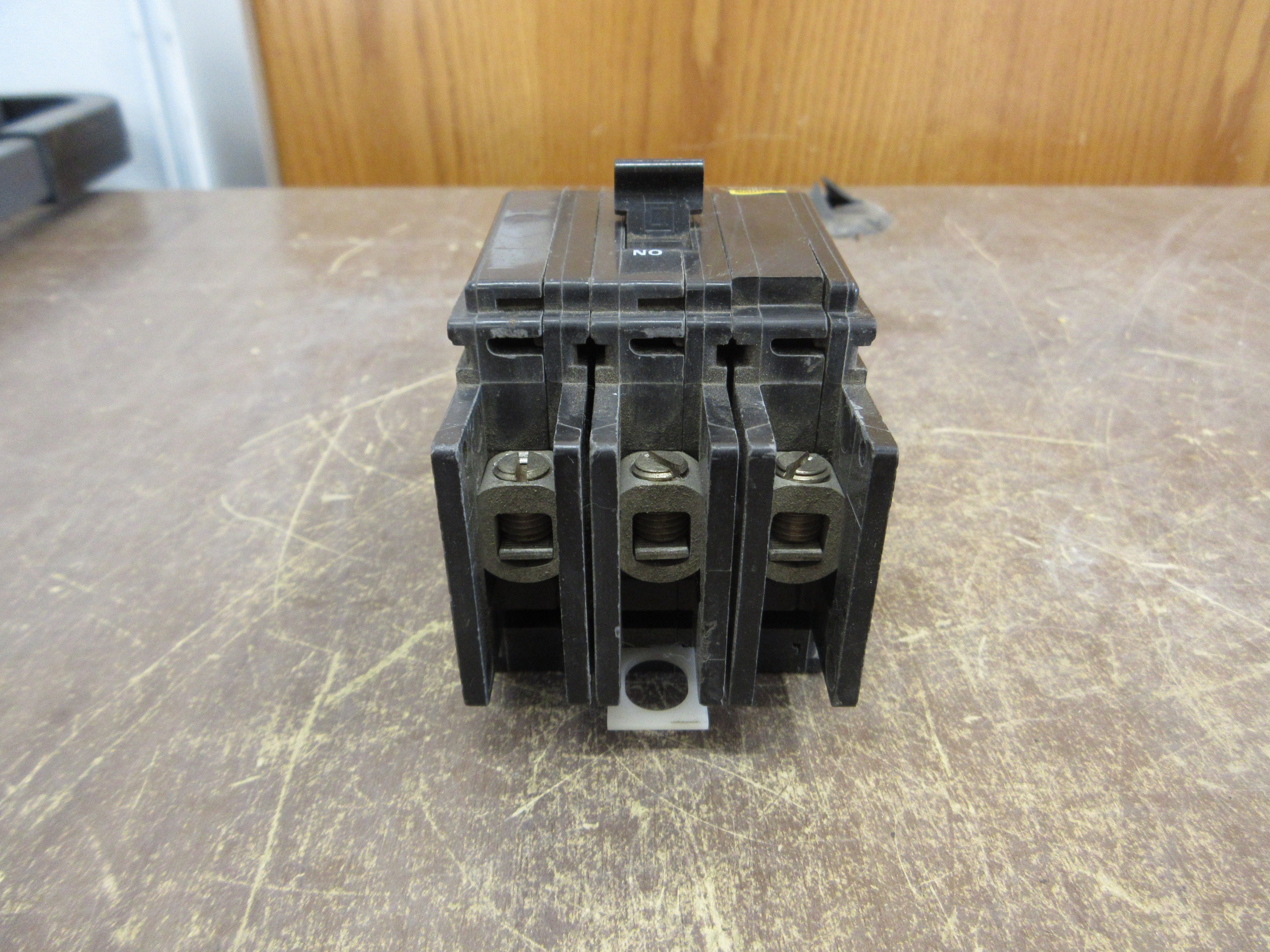 Square D Circuit Breaker QOU300 60A 240V 3P Used