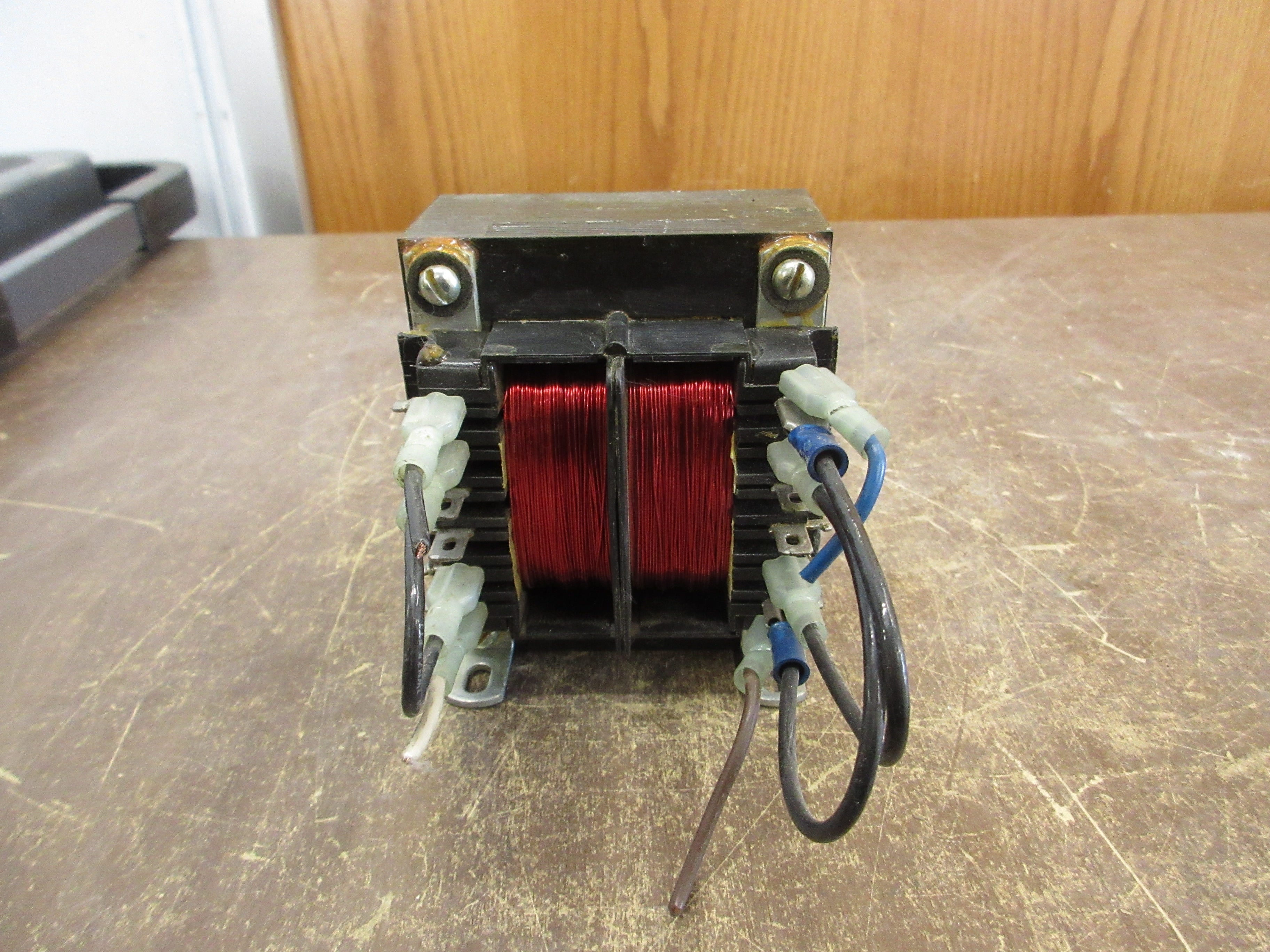 Signal Transformer A41-175-230 175VA Pri: 115/230V Sec: 115/230V 50/60Hz Used