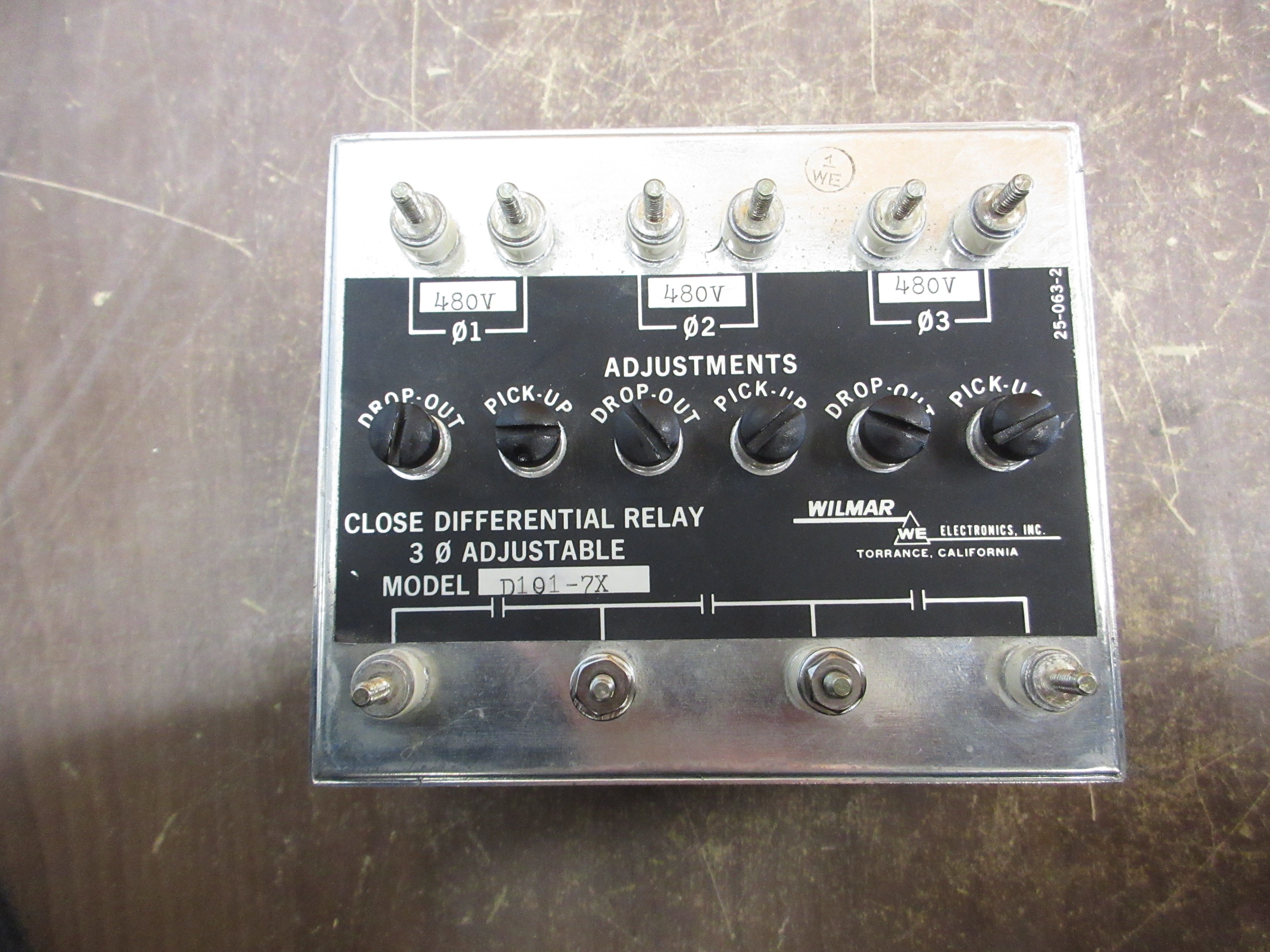 Wilmar Close Differential Relay D101-7X 480V 3Ph Adjustable Used
