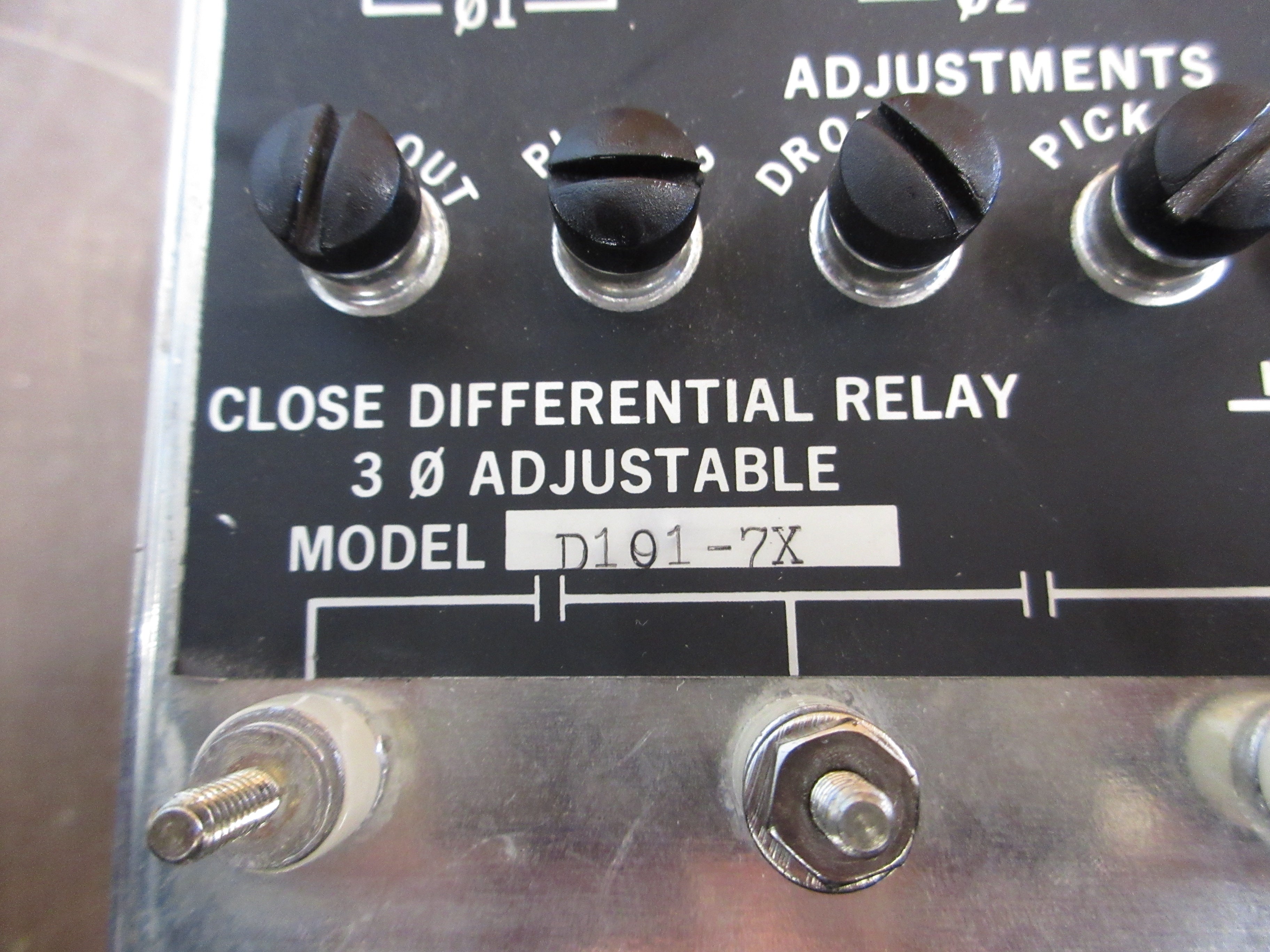 Wilmar Close Differential Relay D101-7X 480V 3Ph Adjustable Used