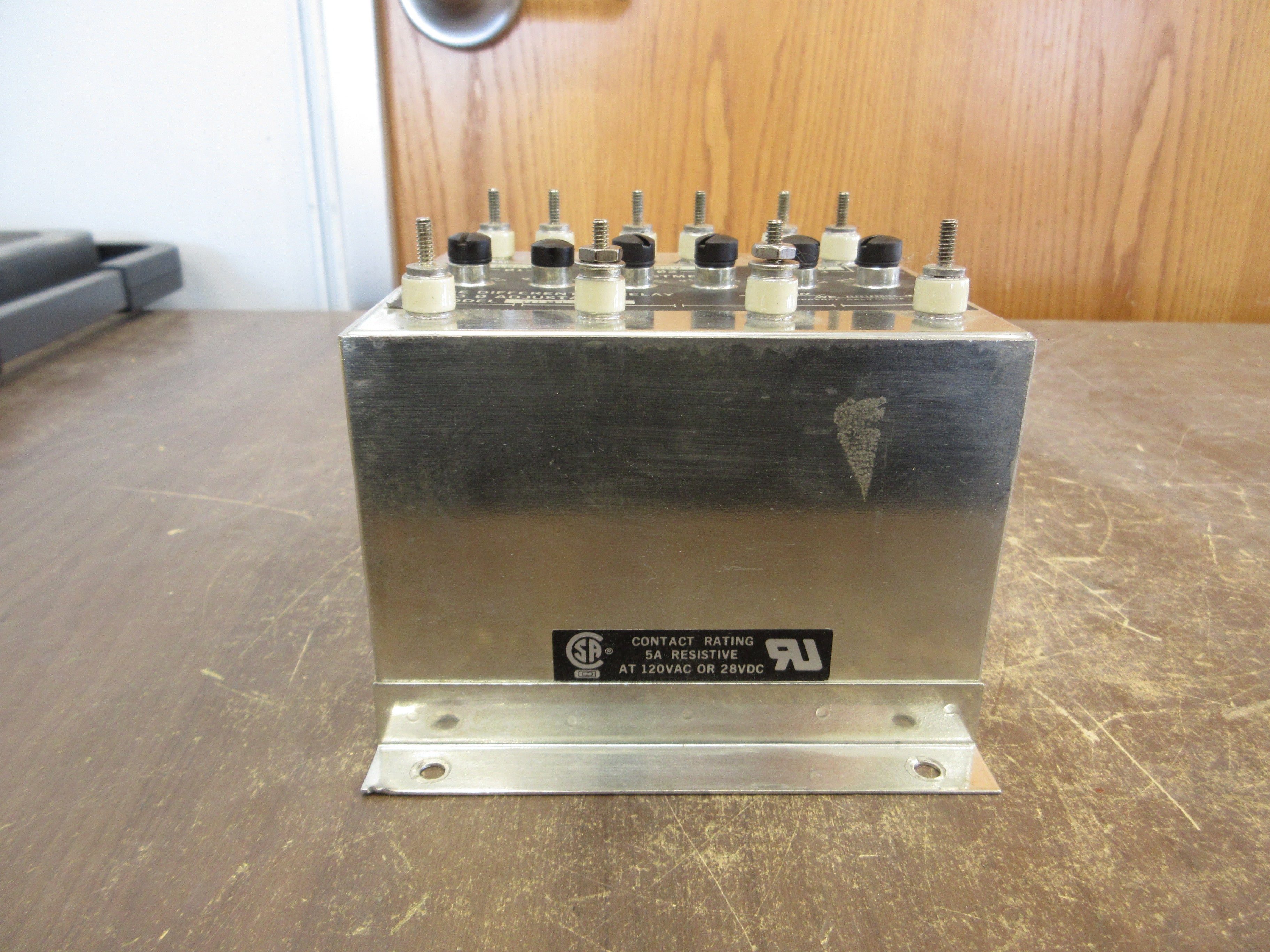 Wilmar Close Differential Relay D101-7X 480V 3Ph Adjustable Used