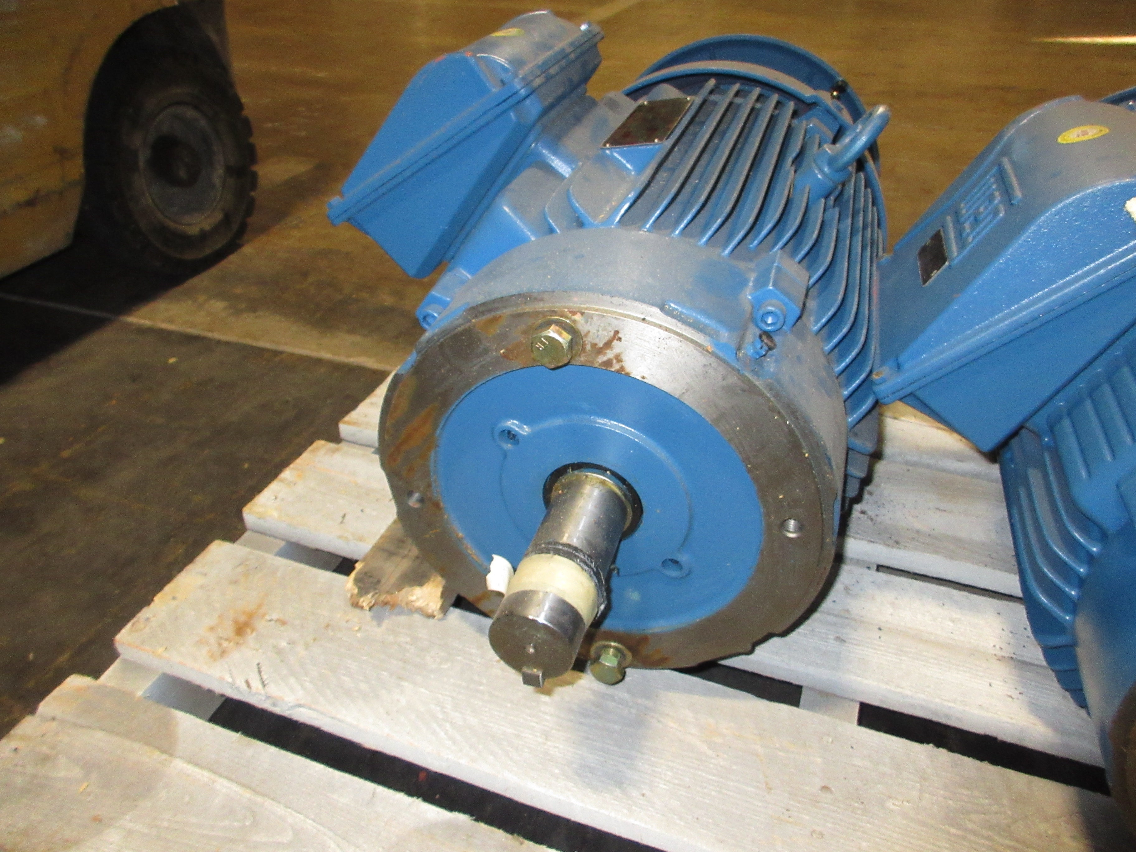 WEG Inverter Motor T05018ET3ER326TC-W22 50HP 1800RPM 230/460V 118/59.2A 3Ph 60Hz