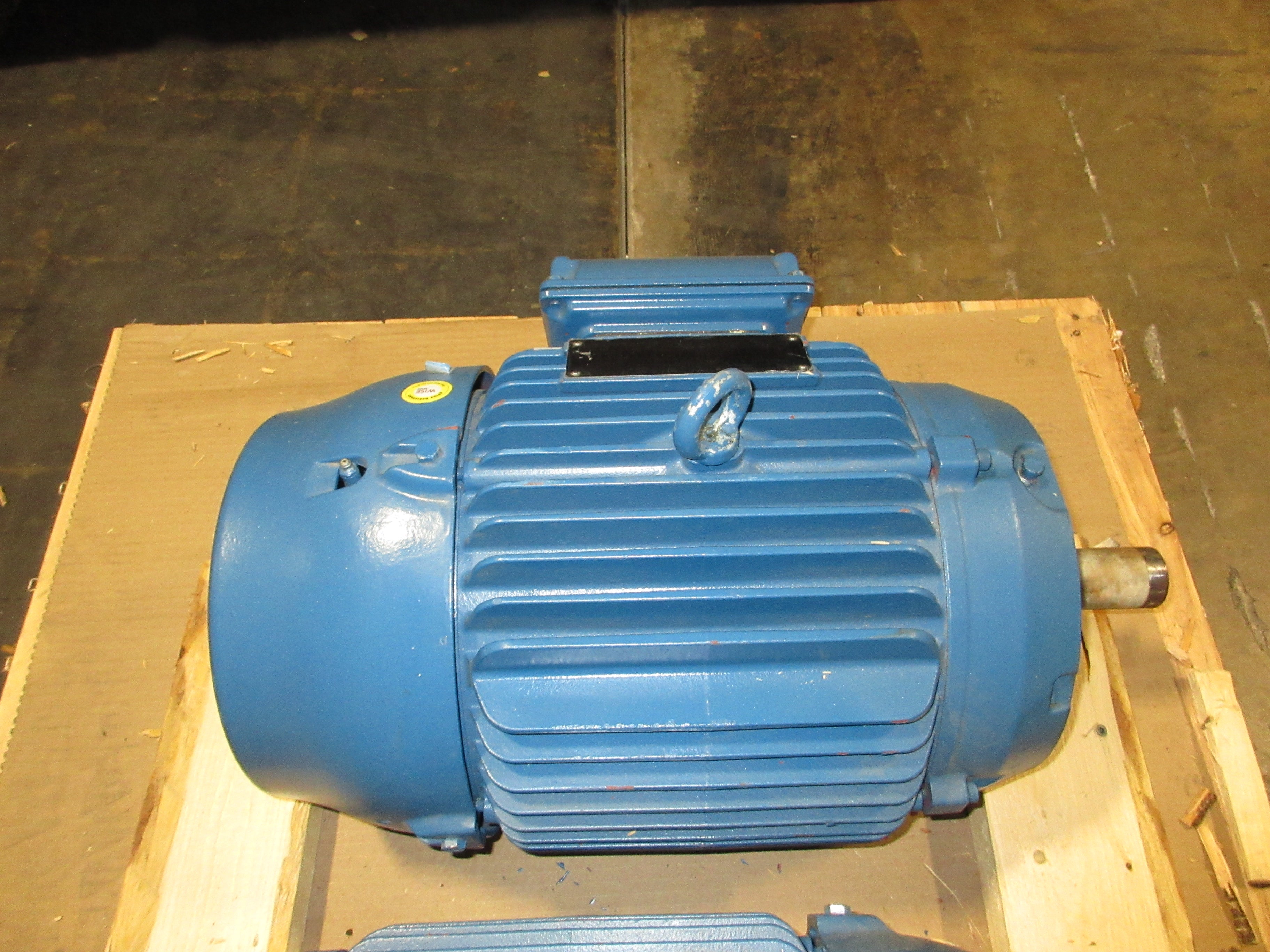 WEG Inverter Motor 00409ET3Y160M-W22 5.5HP 900RPM 460V 8.17A 60Hz New Surplus
