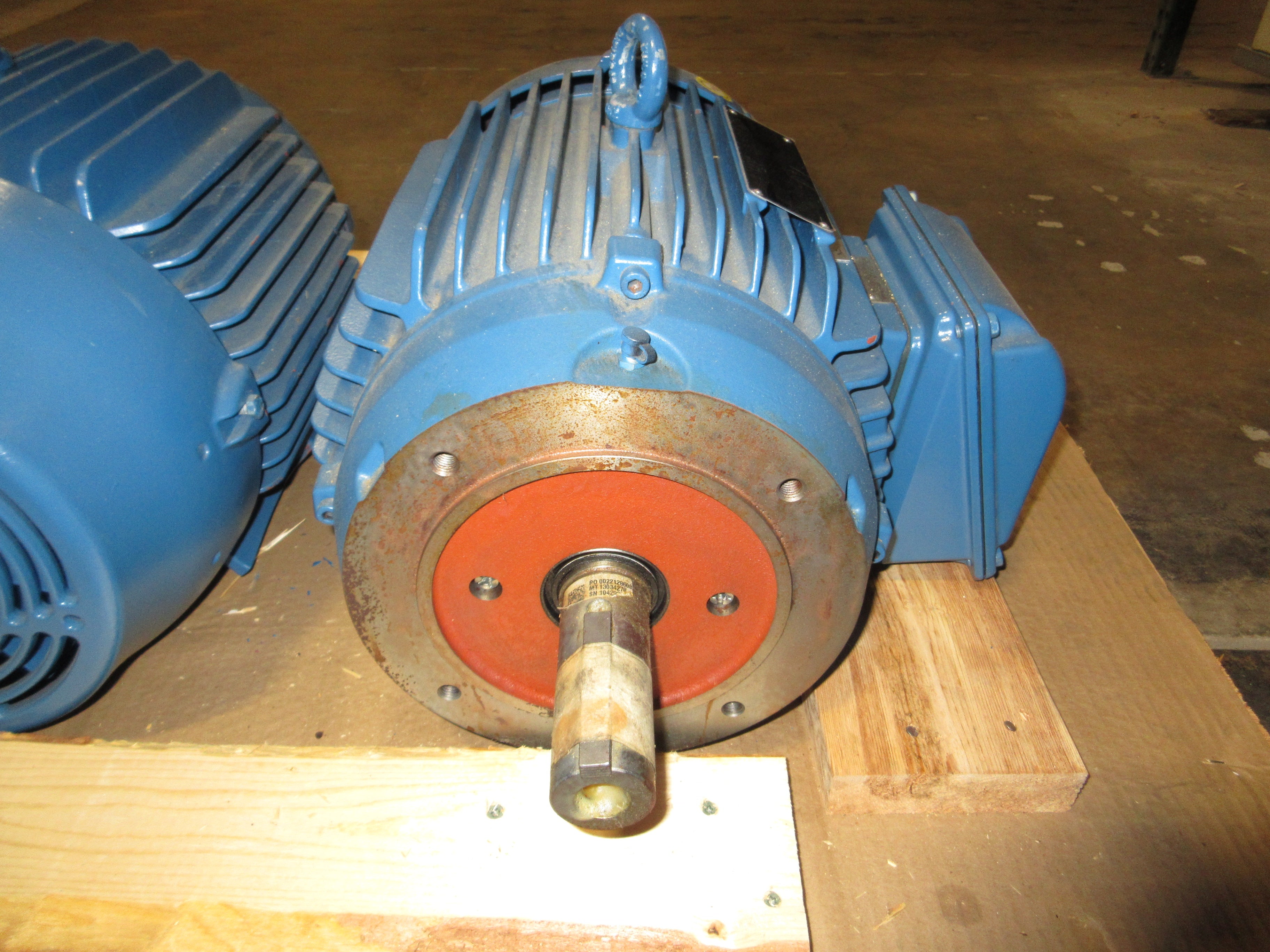 WEG Inverter Motor 00409ET3Y160M-W22 5.5HP 900RPM 460V 8.17A 60Hz New Surplus