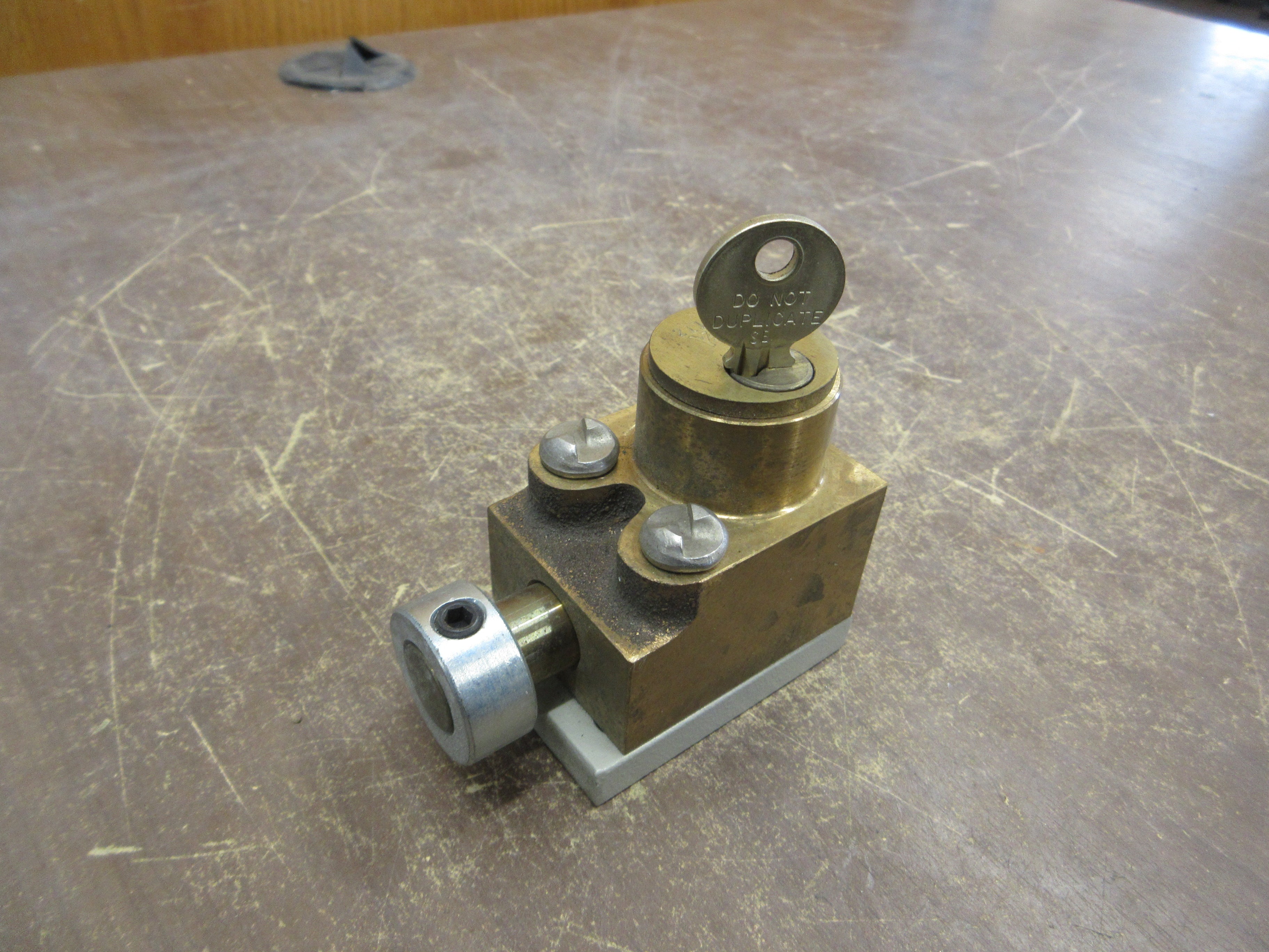 Superior Interlock Switch S105810Y Used