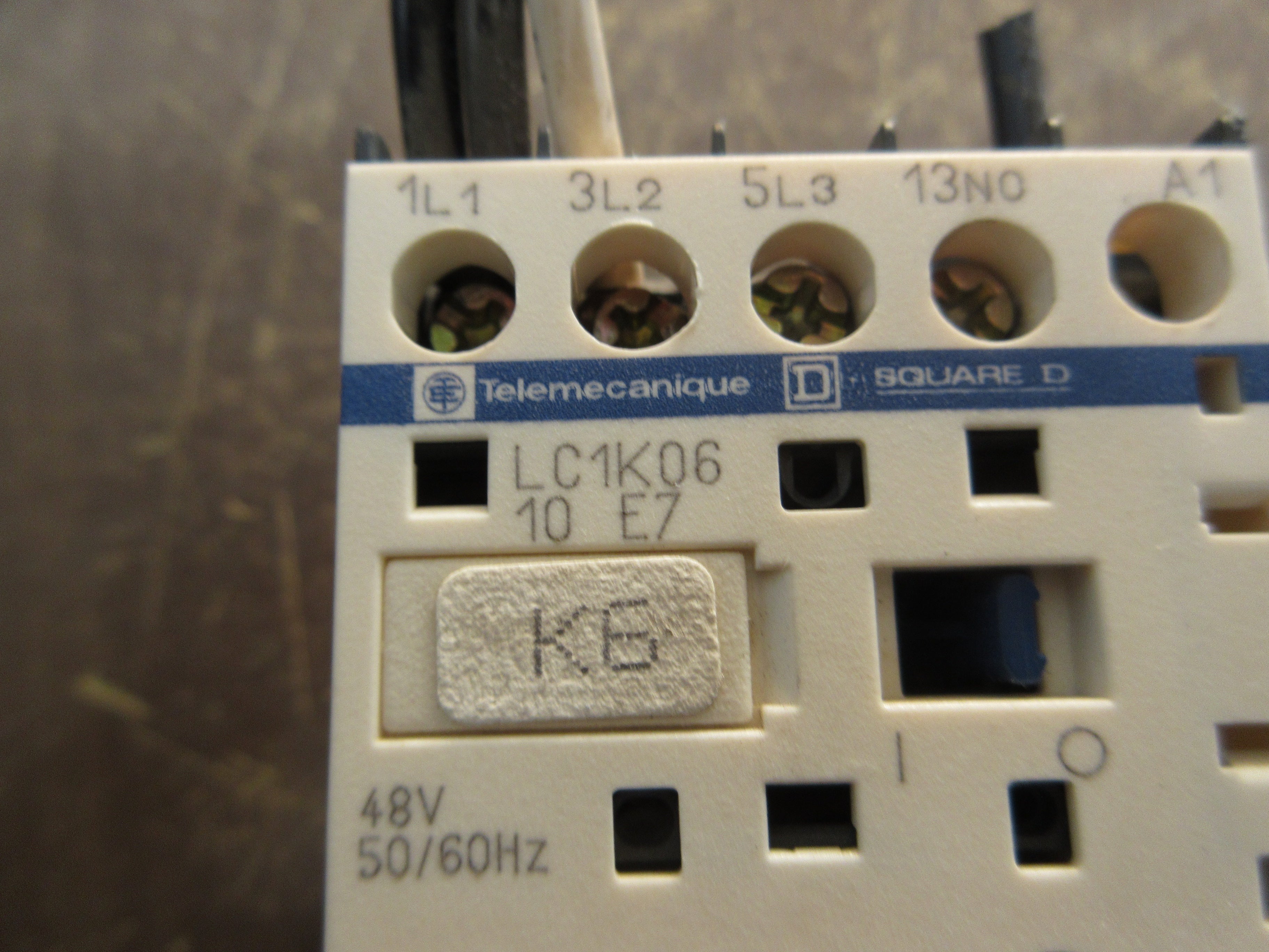Square D Contactor LC1K06 10 E7 48V Coil Used